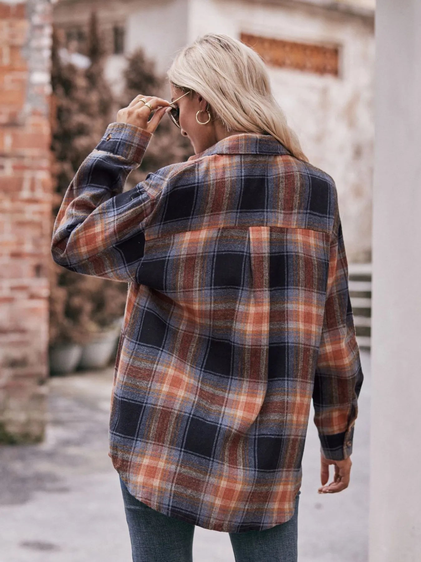 Plaid Button-Down Long Sleeve Shirt 0760cfb8-8397-487d-954b-89240915446a-Max-Origin