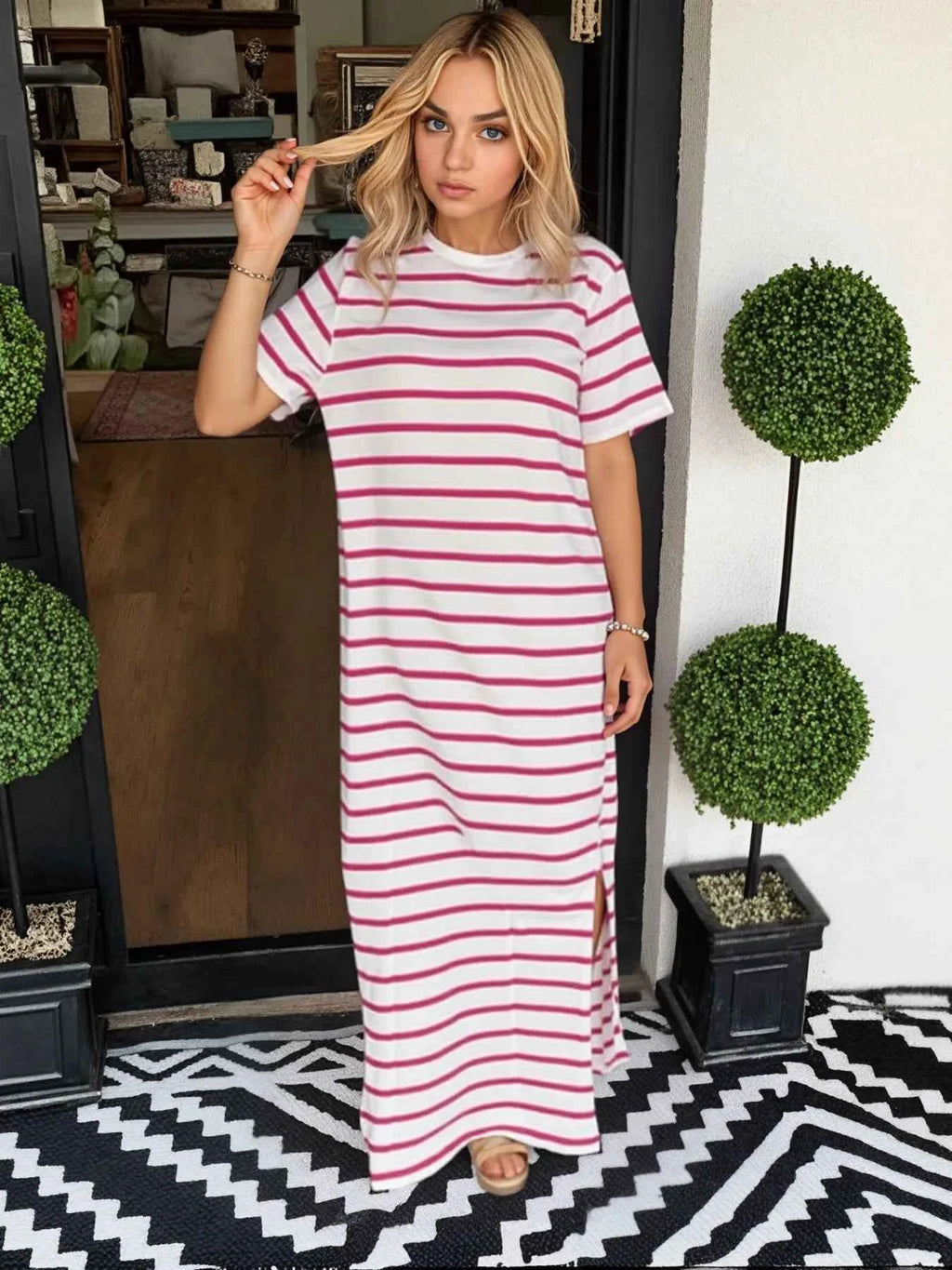 Plus Size Striped Maxi Dress with Side Slit - Full Size T-Shirt Style 07ce290b-e938-408d-94c0-0bd3358efc2d-Max-Origin