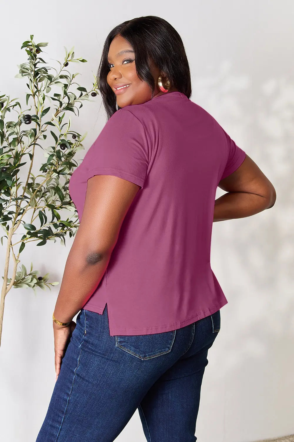 Basic Bae Full Size Round Neck Short Sleeve T-Shirt Plus Size 081504732bfd4ee3ad92ed8015753dda-Max
