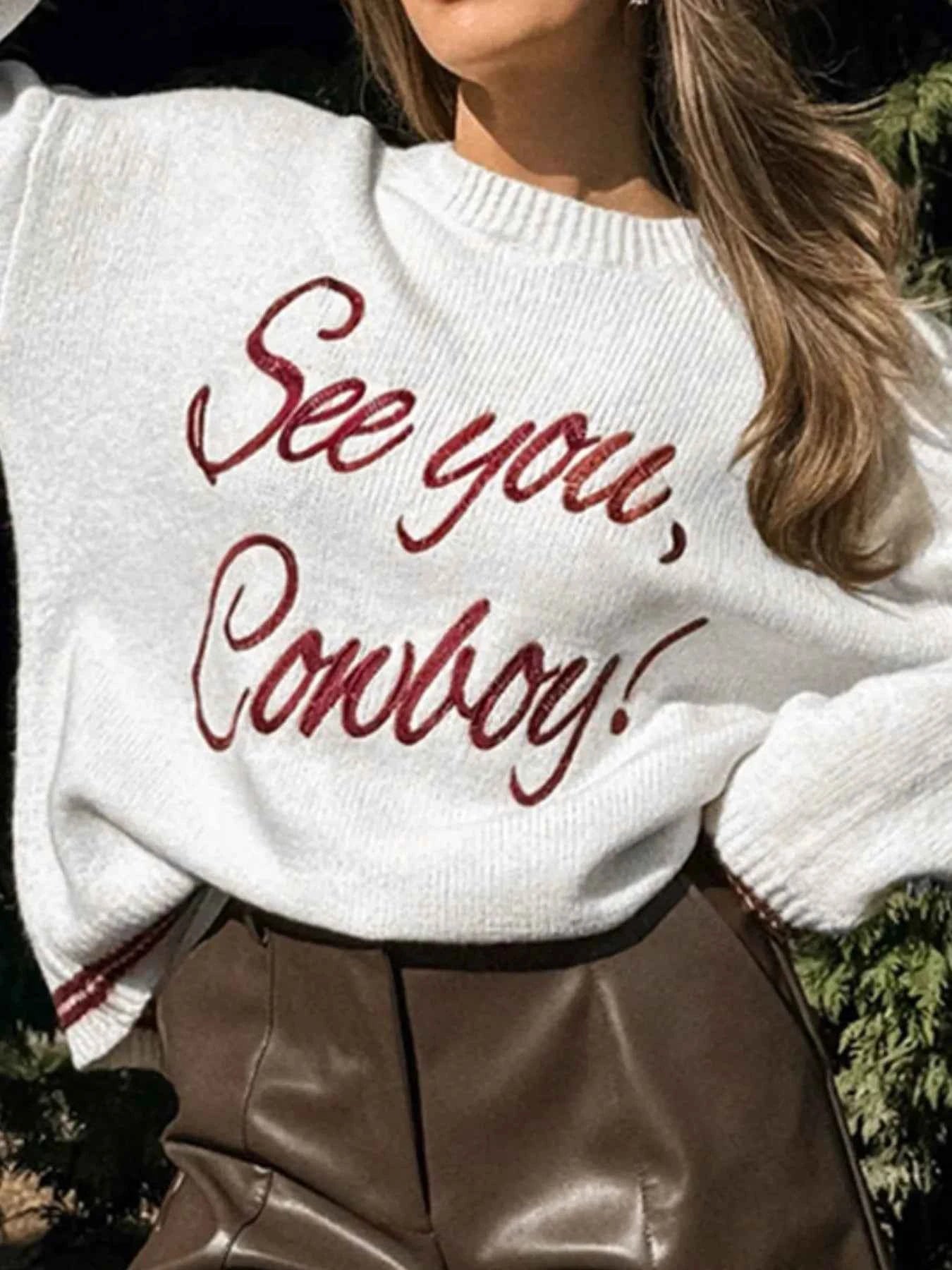 Letter Contrast Hem Round Neck Sweater 087668cb-d68c-4b20-a7d6-59eeb2b1c1b6-Max-Origin