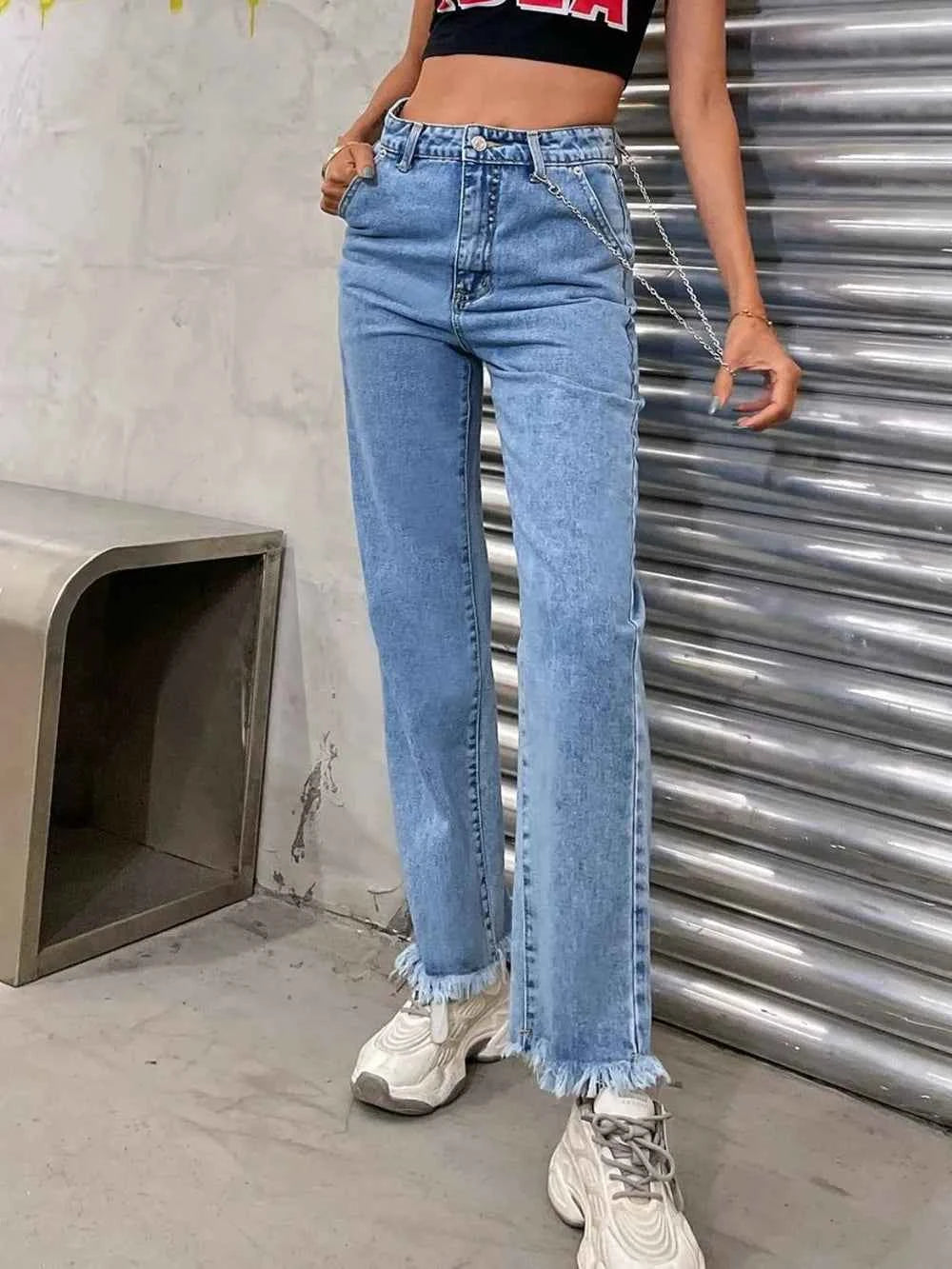 Raw Hem Jeans with Pockets 087dc302-7d09-410a-bc26-6c11f5165b5b-Max