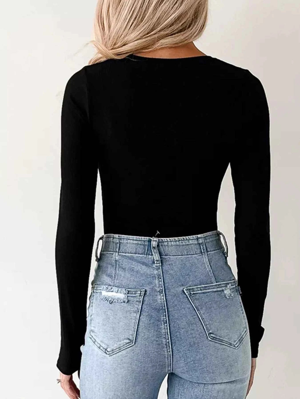 Ribbed Long Sleeve Fitted Bodysuit 098b887d-a0f4-4eb9-aa83-c324bc2c034d-Max-Origin