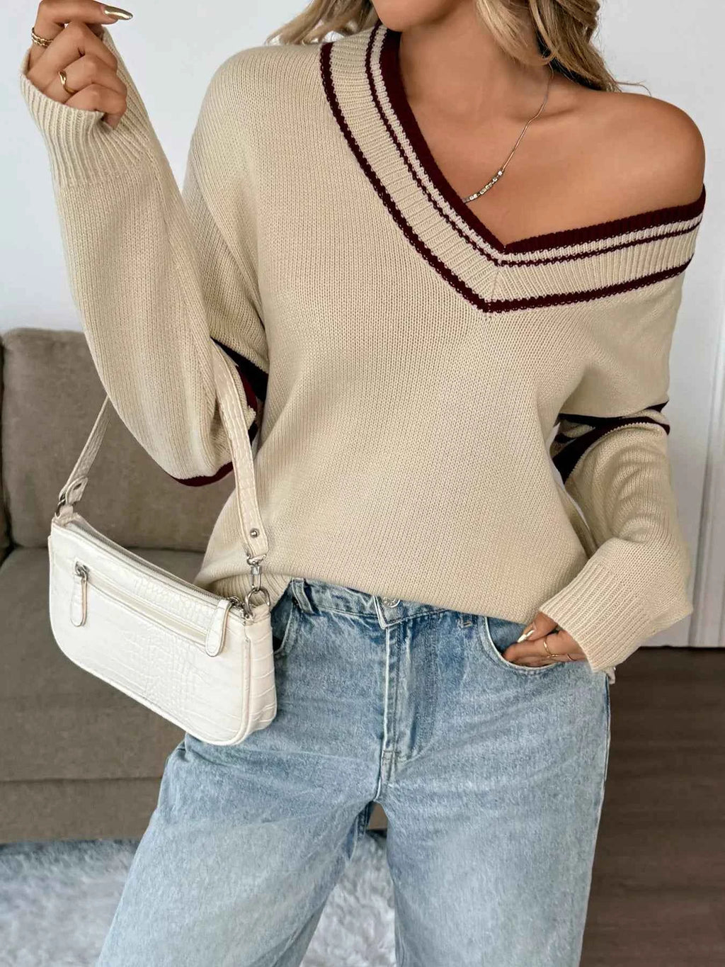 Contrast Trim V-Neck Long Sleeve Sweater 0ba99fb14d5149448e6691bf4721a0f8-Max-Origin