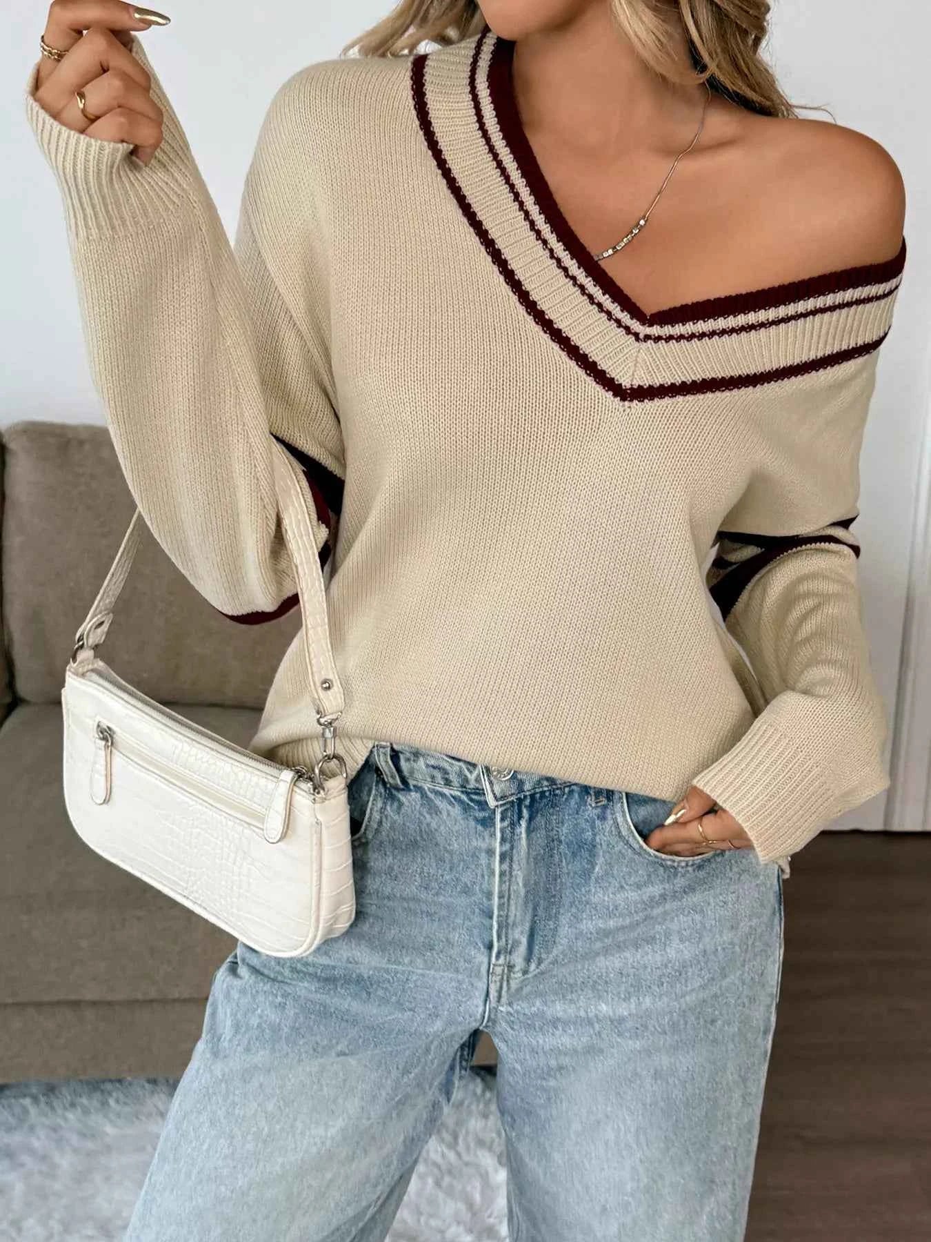 Contrast Trim V-Neck Long Sleeve Sweater 0ba99fb14d5149448e6691bf4721a0f8-Max-Origin