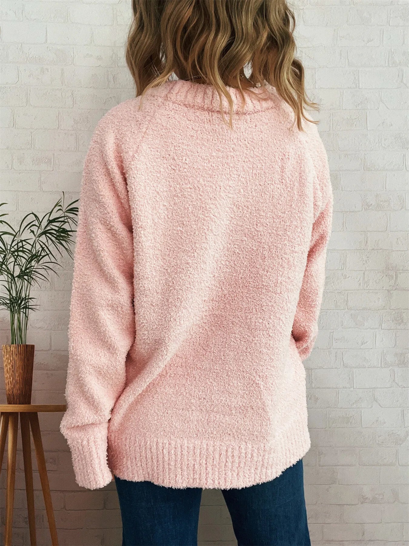 Round Neck Raglan Sleeve Sweater 0baa3528e5a54e09aa238e7525b196a0-Max-Origin