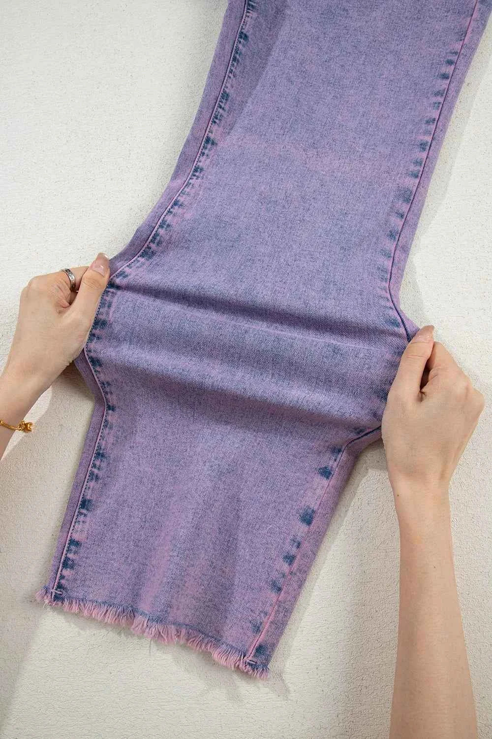 Washed Raw Hem Cropped Jeans 0bdd71d5-343c-40e8-be60-3259b9931af1-Max-Origin