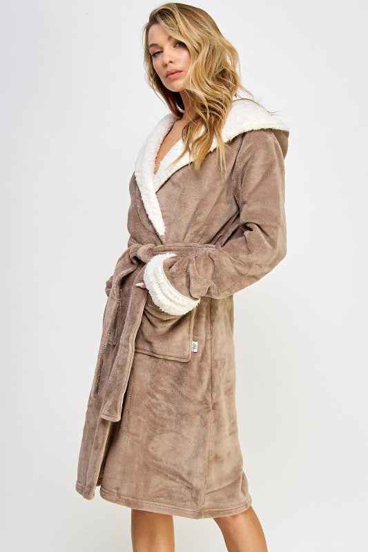 2482 Sydney Robe Light Brown White 0d03c9dc-5d93-4e5c-a0a6-1a4b62131f7a