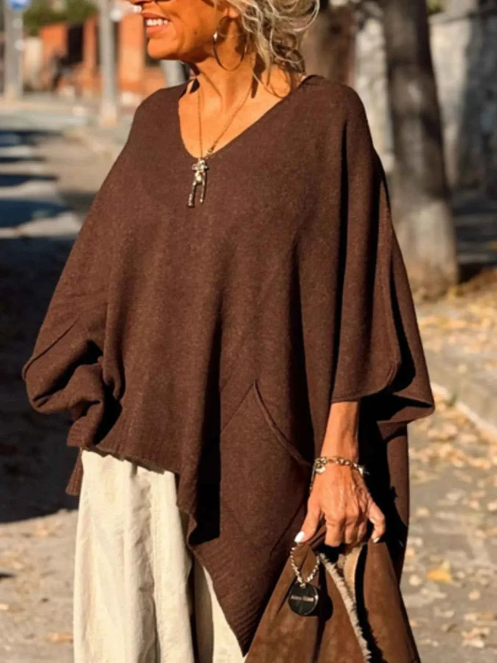 Ribbed Hem V-Neck Sweater 0d33f3c7-33e6-452e-b4fb-9c52dab42acb-Max-Origin