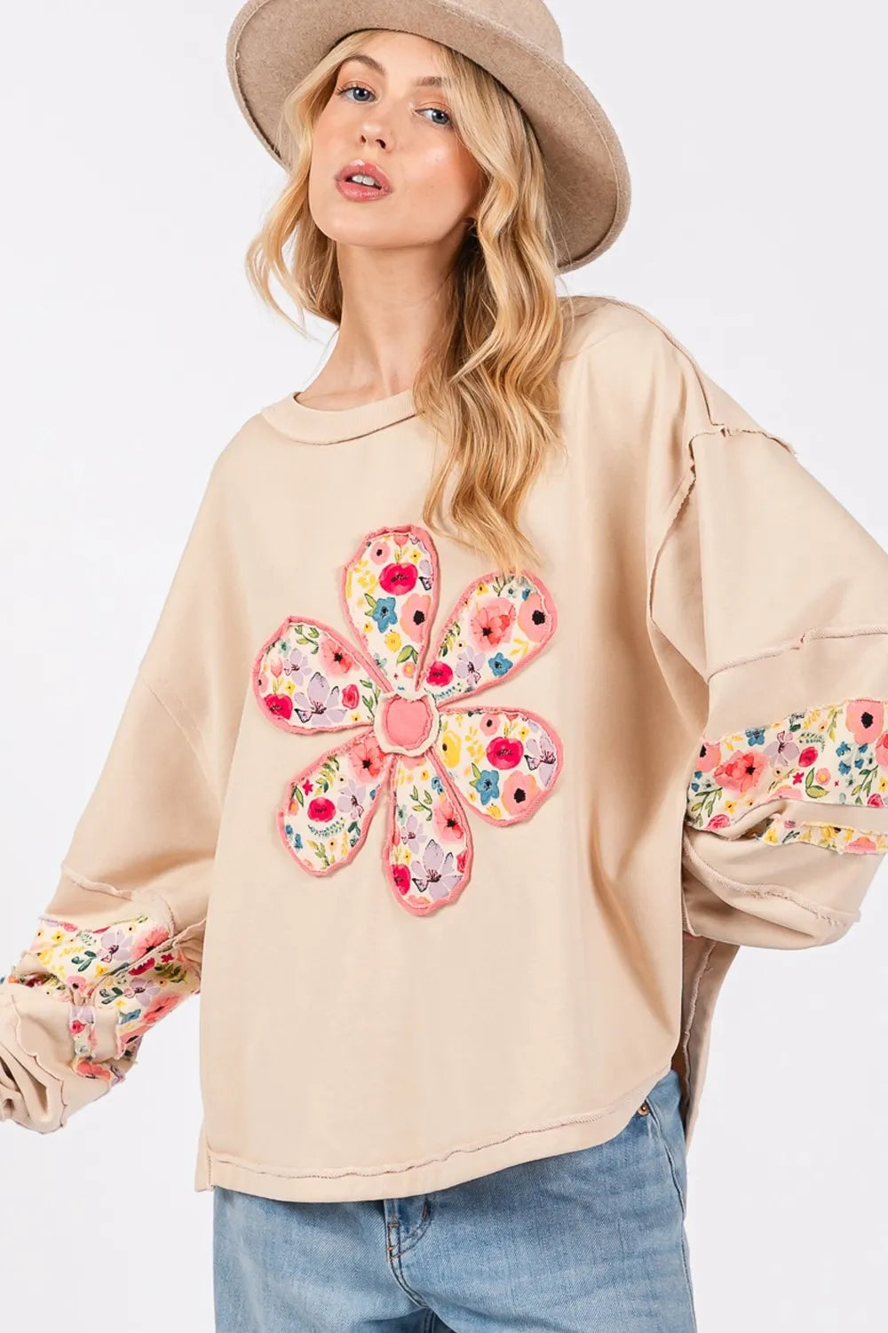 SAGE + FIG Daisy Patch Applique Long Sleeve Sweatshirt 0d6be669-6830-42f1-bceb-fdacaae63132-Max