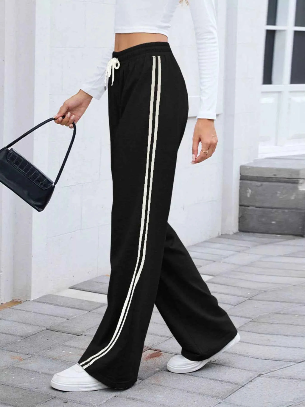 Side Striped Wide Leg Pants 0dd1e486-e9b1-439b-a6d7-4f9e5594806b-Max-Origin