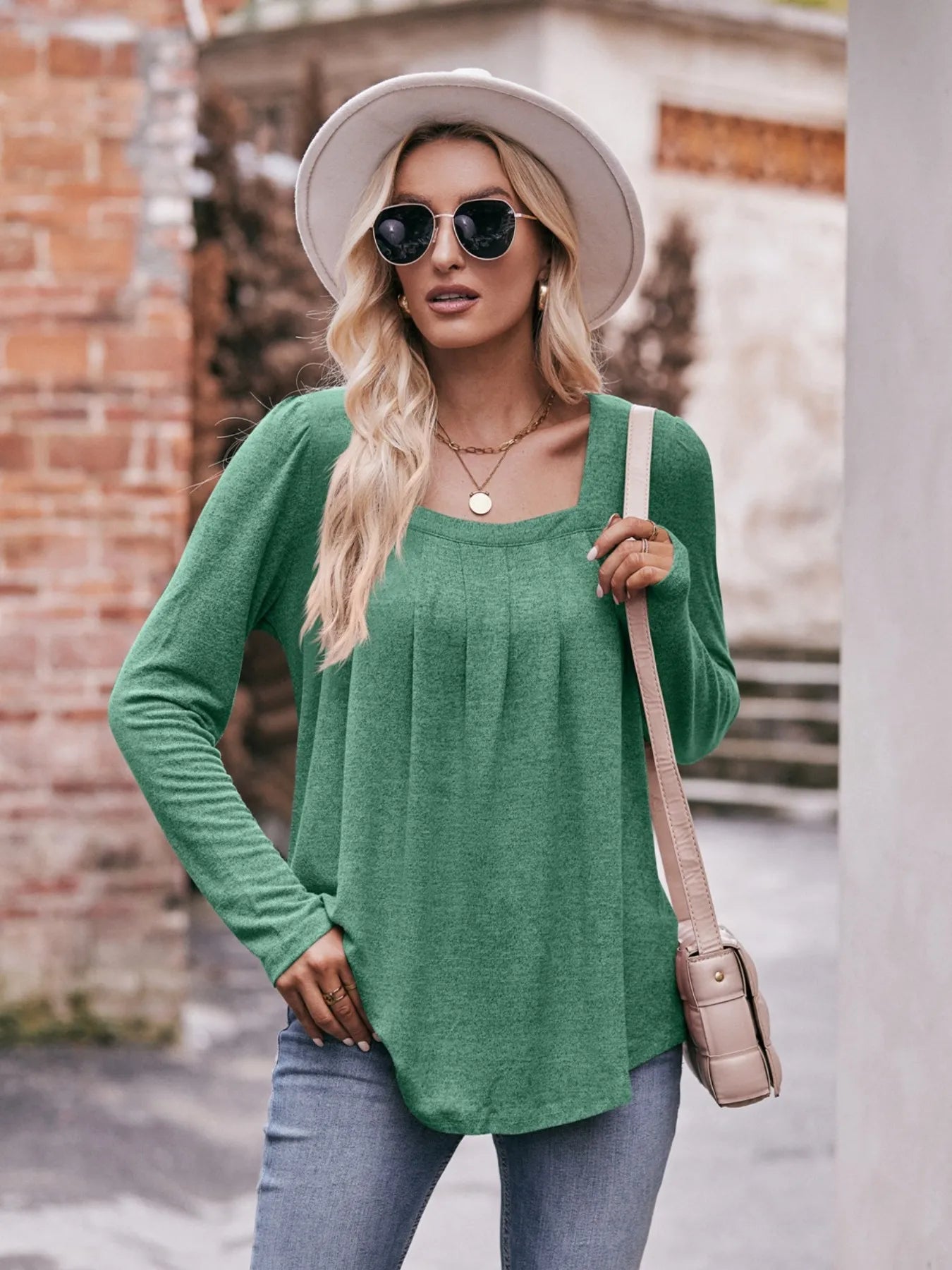 Square Neck Long Sleeve T-Shirt Green 0ddf3d67-eb32-403f-b884-2a81dd4835e5-Max-Origin