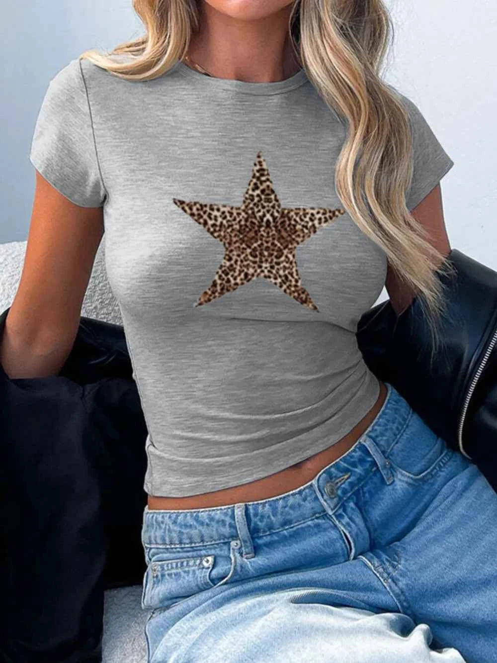 Devine Star Round Neck Short Sleeve T-Shirt Gray 0e97eead-8b36-438d-b881-ad40823cfe15-Max