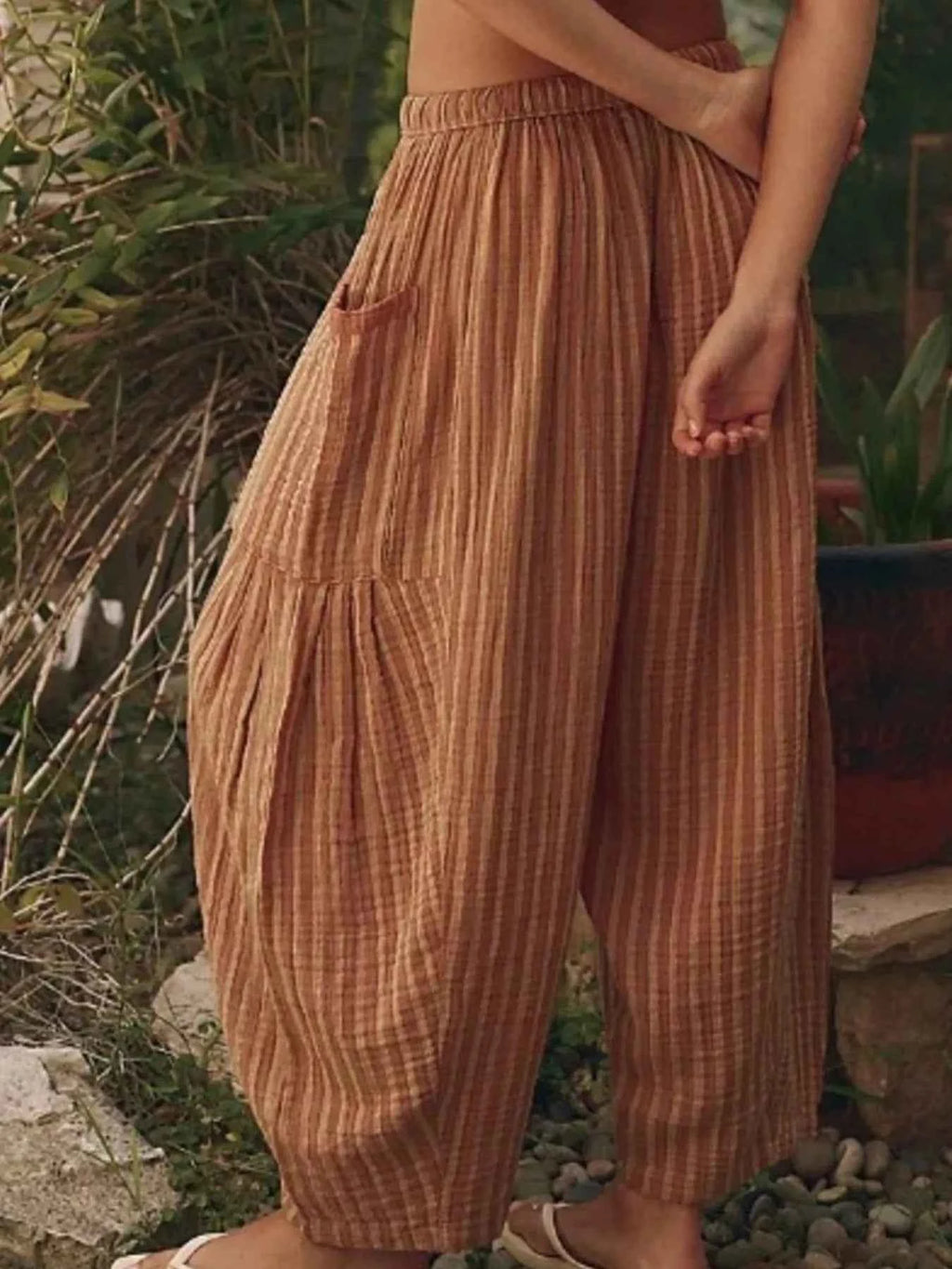 Full Size Striped Wide Leg Casual Pants Plus Size 0ecf32ce-102c-4f28-898b-db87261912f3-Max-Origin