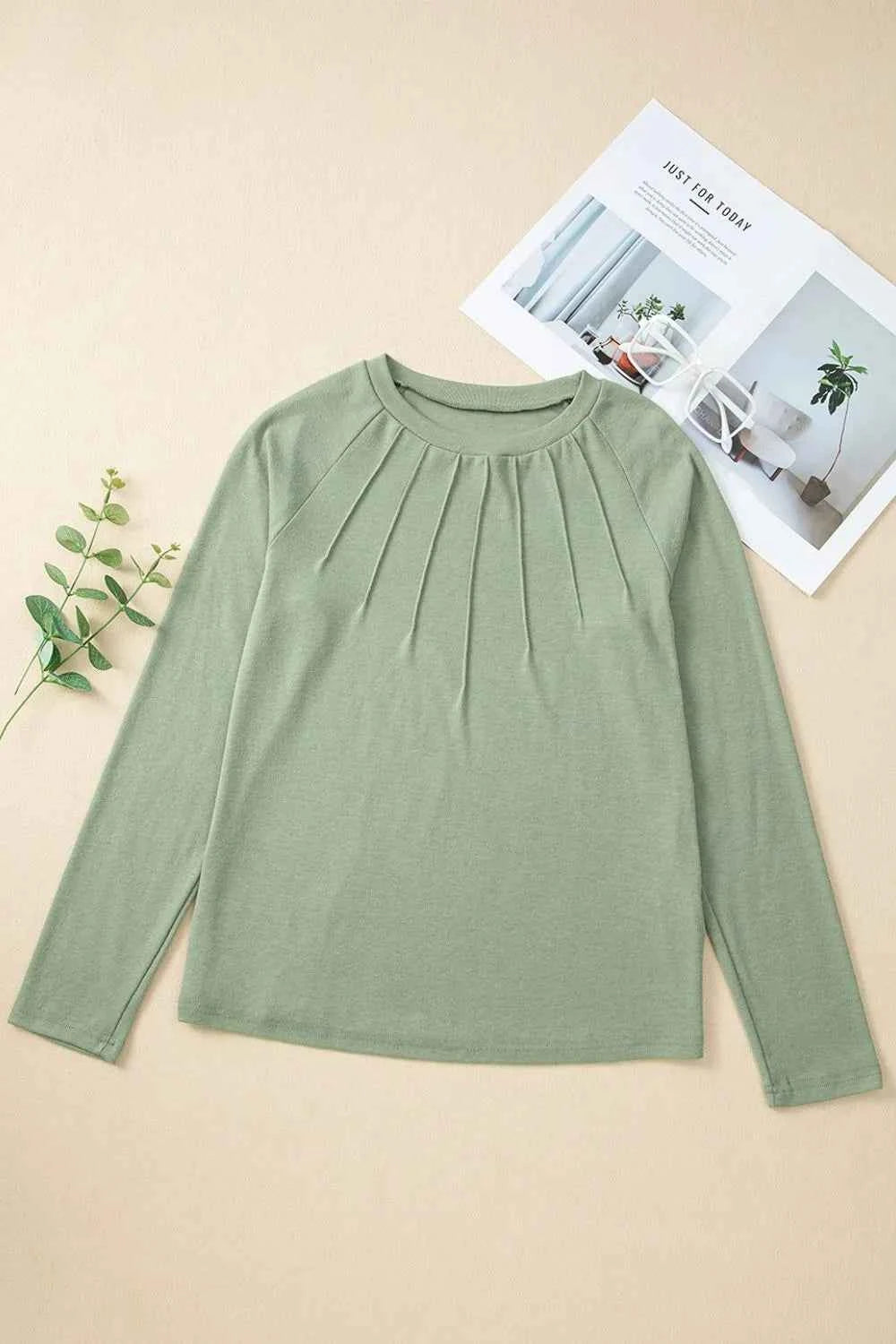 Texture Round Neck Long Sleeve T-Shirt 0f183a0d-fd3b-4578-82fa-c19d9d2500b6-Max-Origin