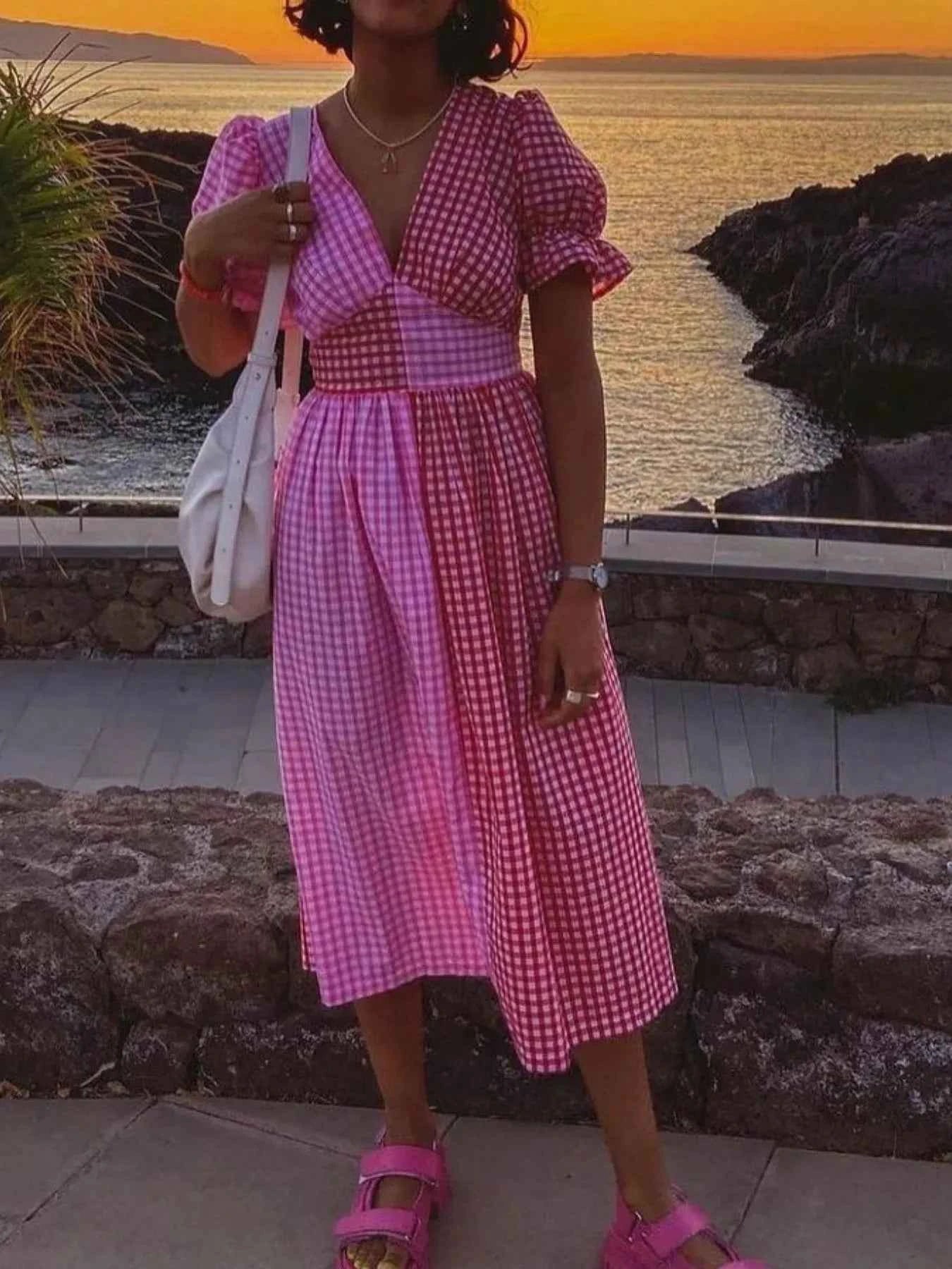 Plaid V-Neck Puff Sleeve Dress 1035a93b-0247-44fb-aeb2-2d07710de927-Max-Origin