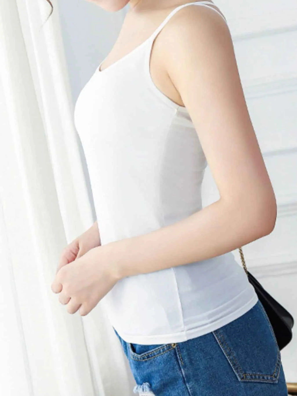 Scoop Neck Cami Top 1075f7ac-a0e5-4565-b111-c016b57f4d7a-Max-Origin