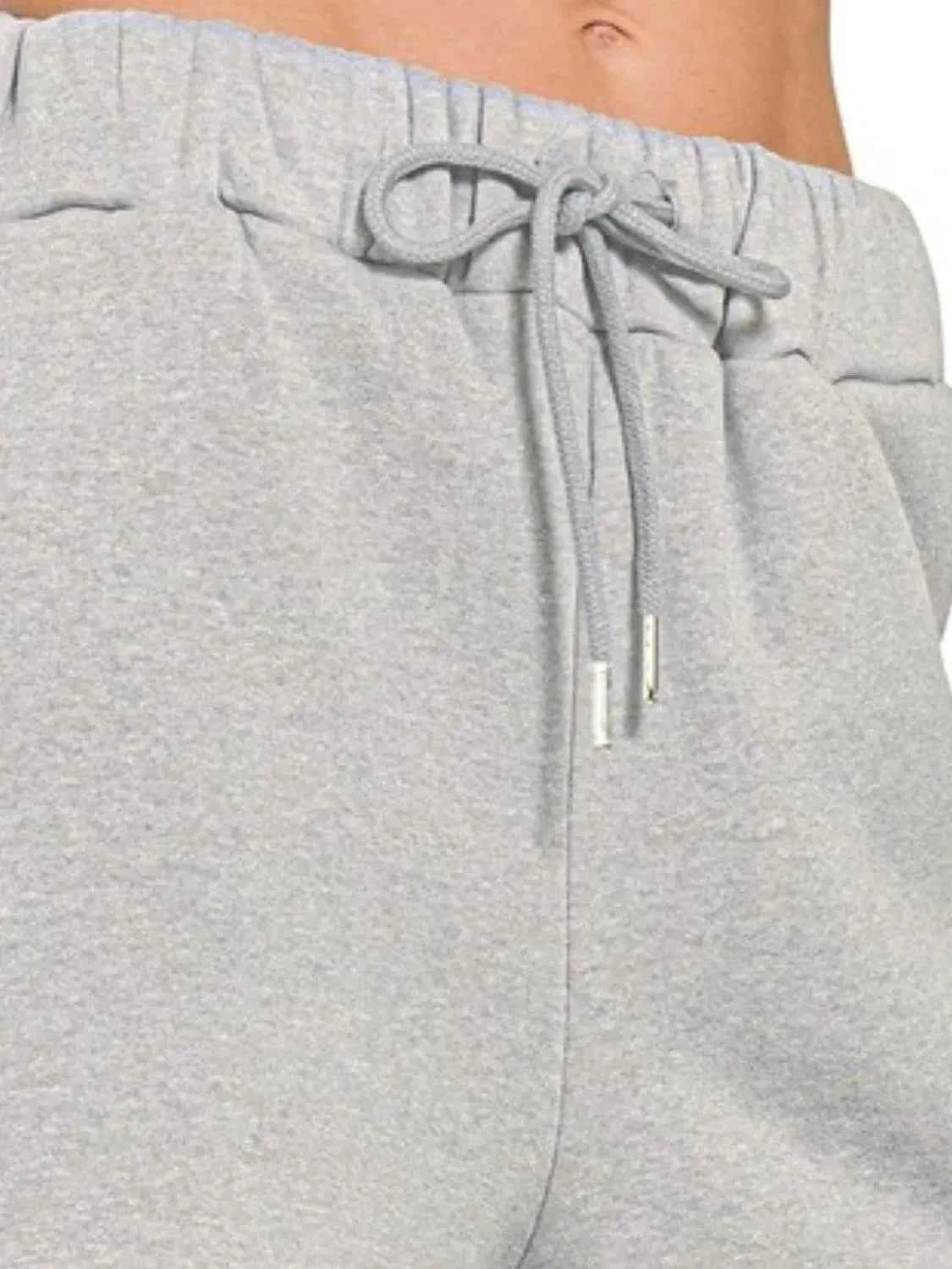 Zenana Fleece Drawstring Short Pants With Pockets 10ae5258-56a8-4da2-896e-cb38e706728f-Max-Origin