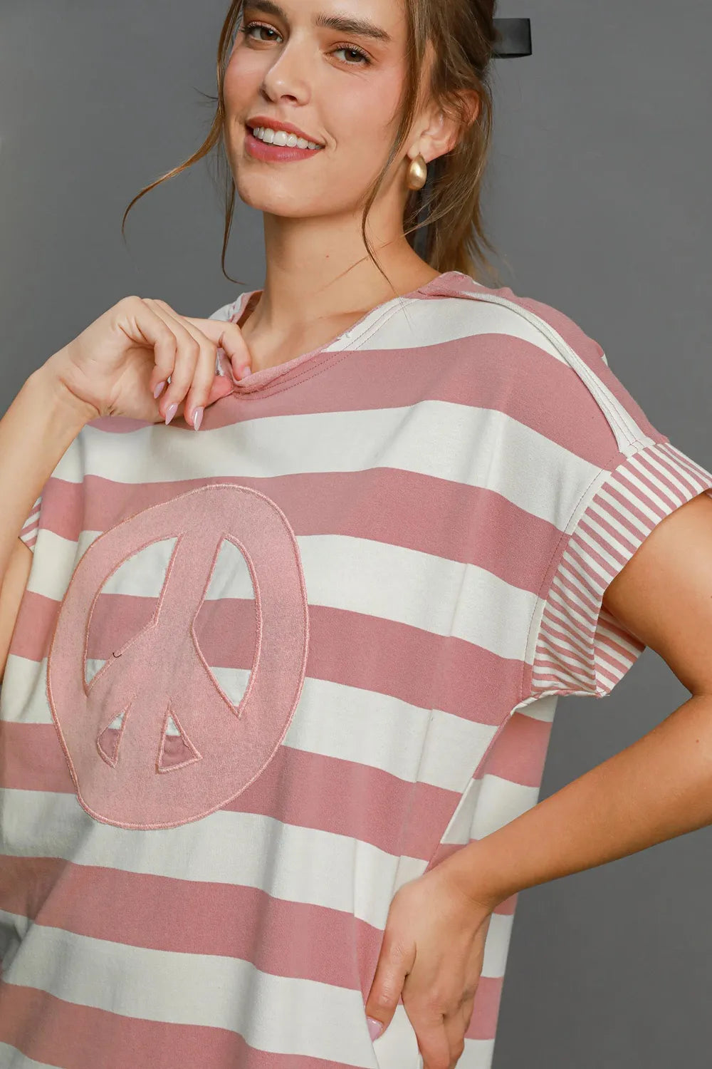 Umgee Peace Applique Striped Short Sleeve Mini Dress 11308469-e522-4b29-844a-6e915a93e52b-Max