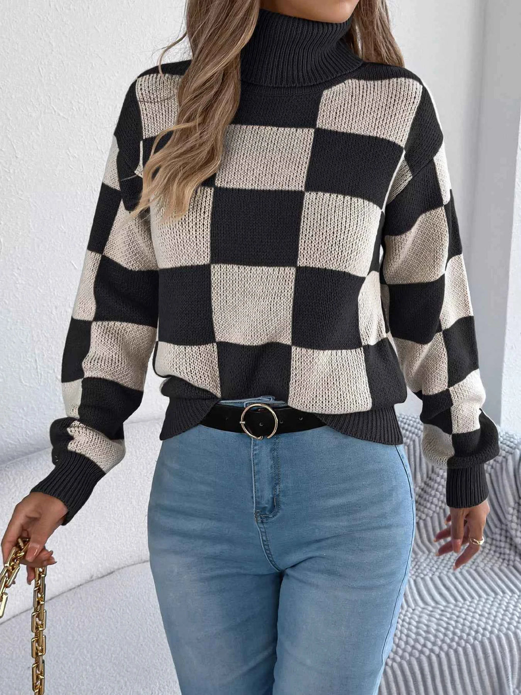 Checkered Turtleneck Long Sleeve Sweater 11b8f84a-15a6-474f-9df8-f5ca9fec2125-Max-Origin