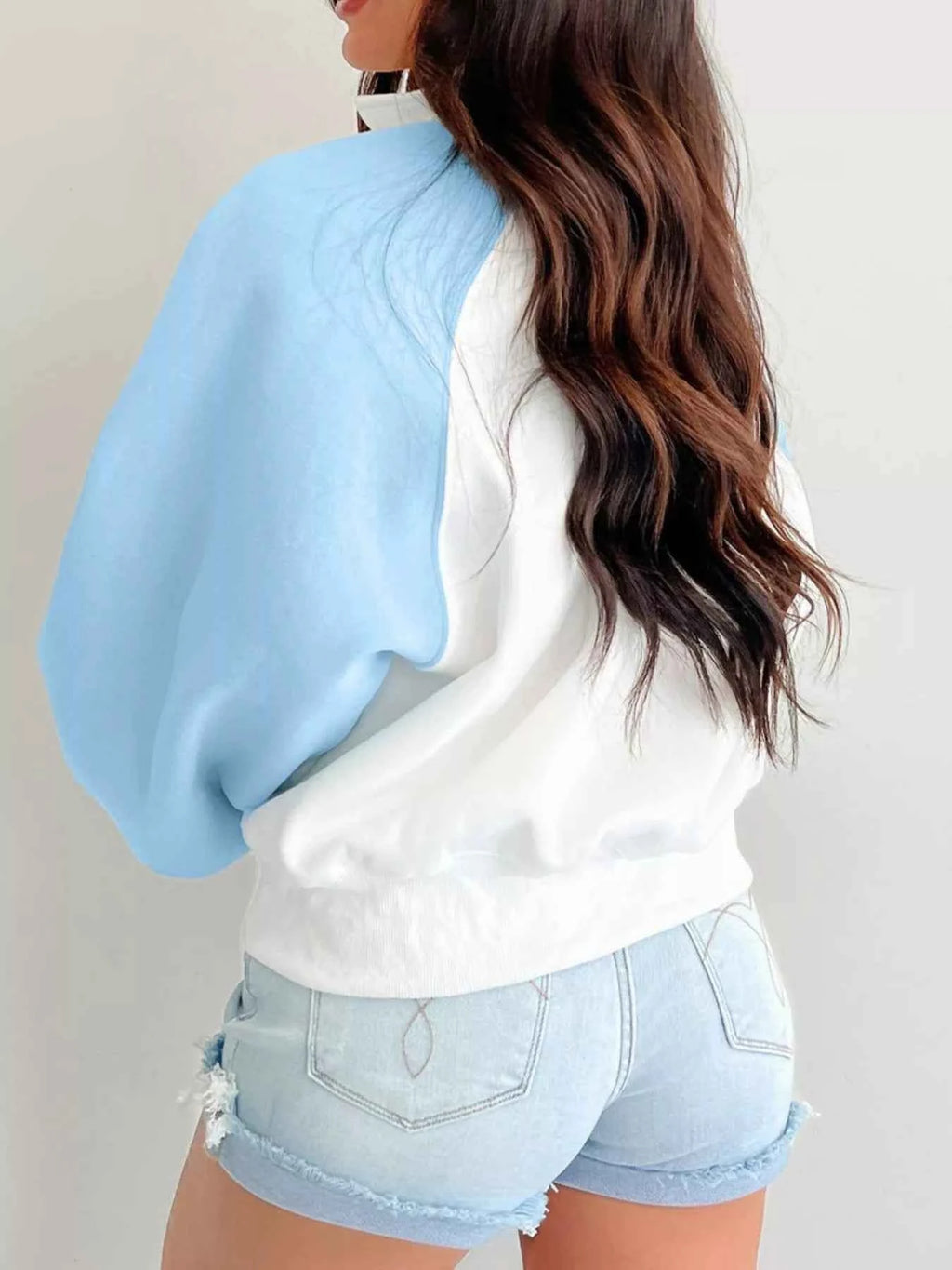 Color Block Snap Buttons Sweatshirt 12192c19-c39c-462e-96da-fa48063e0127-Max-Origin