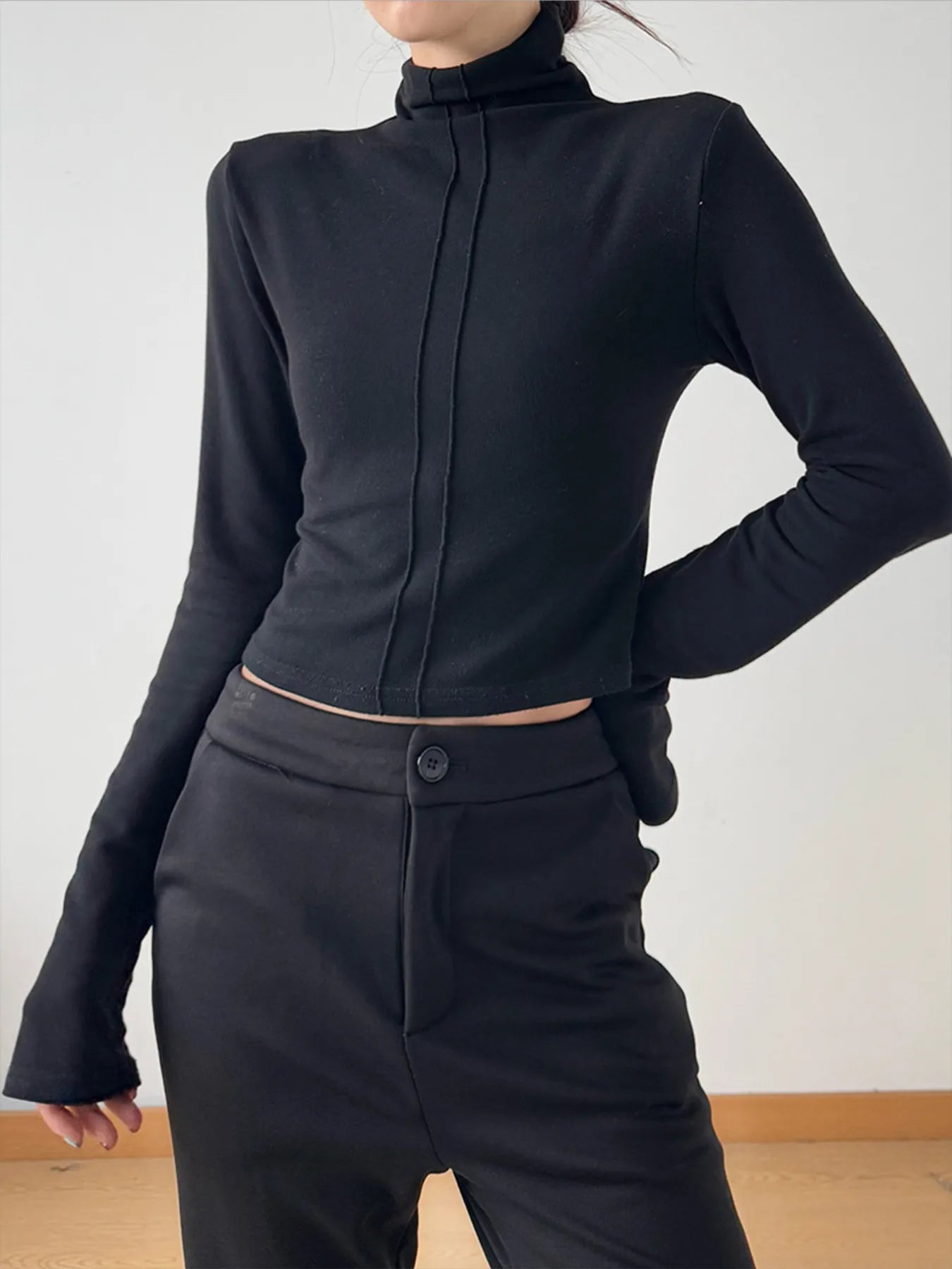 High Neck Long Sleeve Cropped T-Shirt 1272056090fd49b1a97170dc5c616ca0-Max-Origin