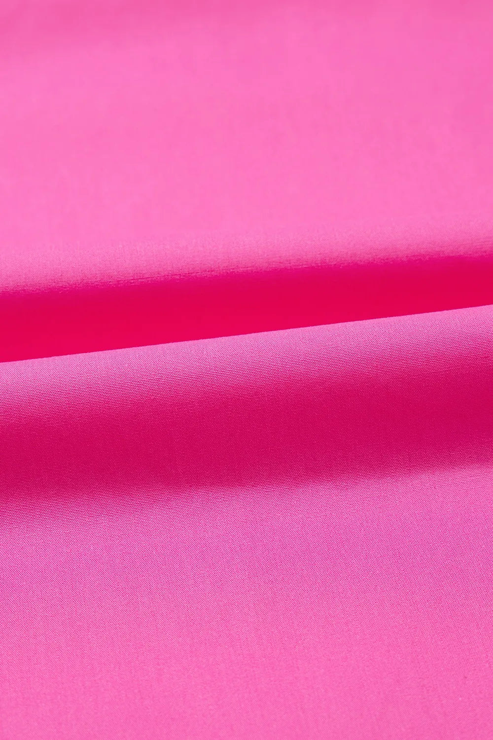 Contrast Scallop Trim Layered Short Sleeve V Neck Blouse 13275c99-b692-41e7-bb6d-c672602a592e-Max-Origin