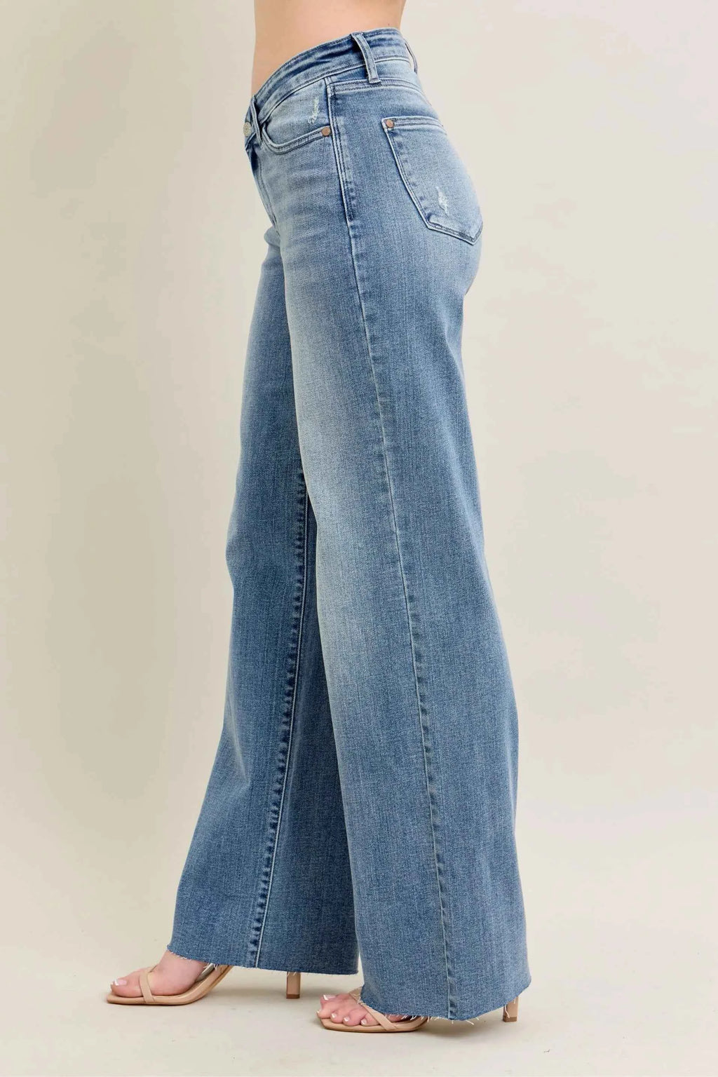 Judy Blue Full Size V - Front Baggy Jeans Plus Size 15e84a4405a04c1e84decd28a4dd71c1-Max-Origin