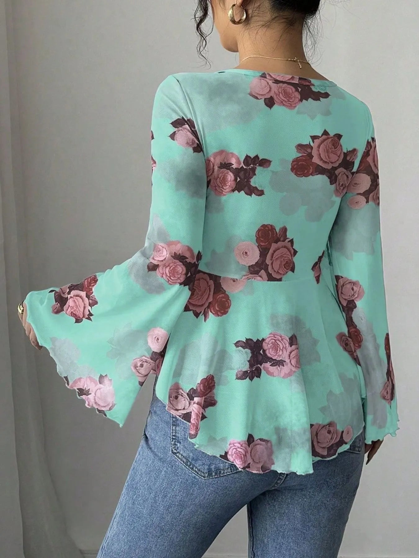 Floral Tie Front Flare Sleeve Blouse 1602ff91-e2b9-438b-b019-398ed84b1f86-Max-Origin