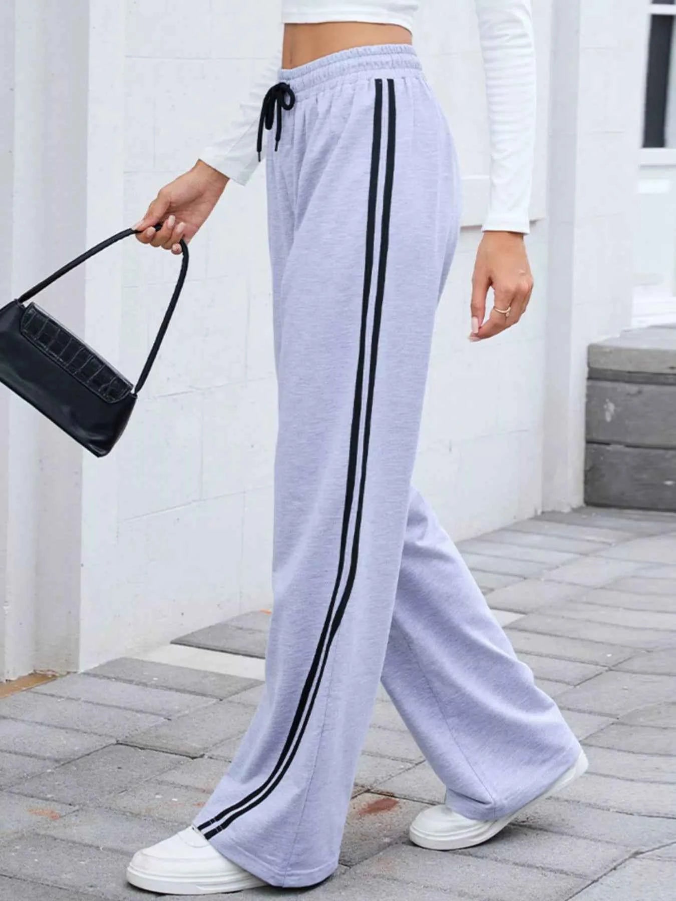 Side Striped Wide Leg Pants 16676e9a-f02f-4200-9ab3-3809b538b7e9-Max-Origin