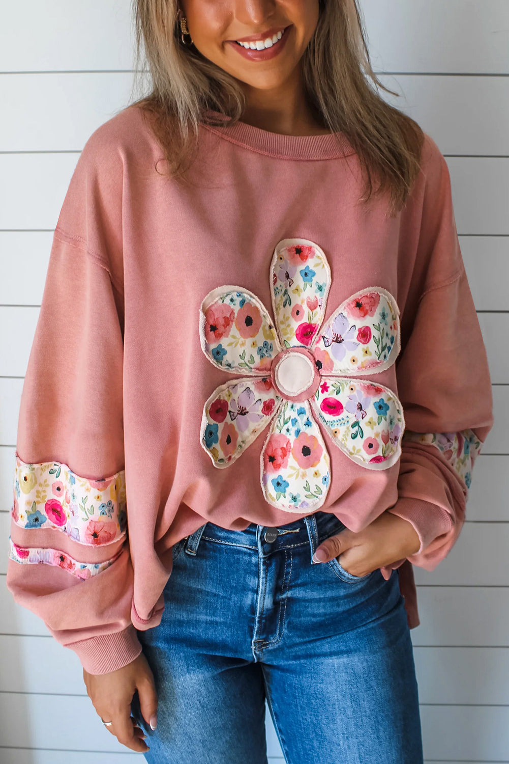 Peach Blossom Flower Applique Patchwork Drop Sleeve Pullover Sweatshirt Peach Blossom 65%Polyester+35%Cotton 16bdc2264f8bae57