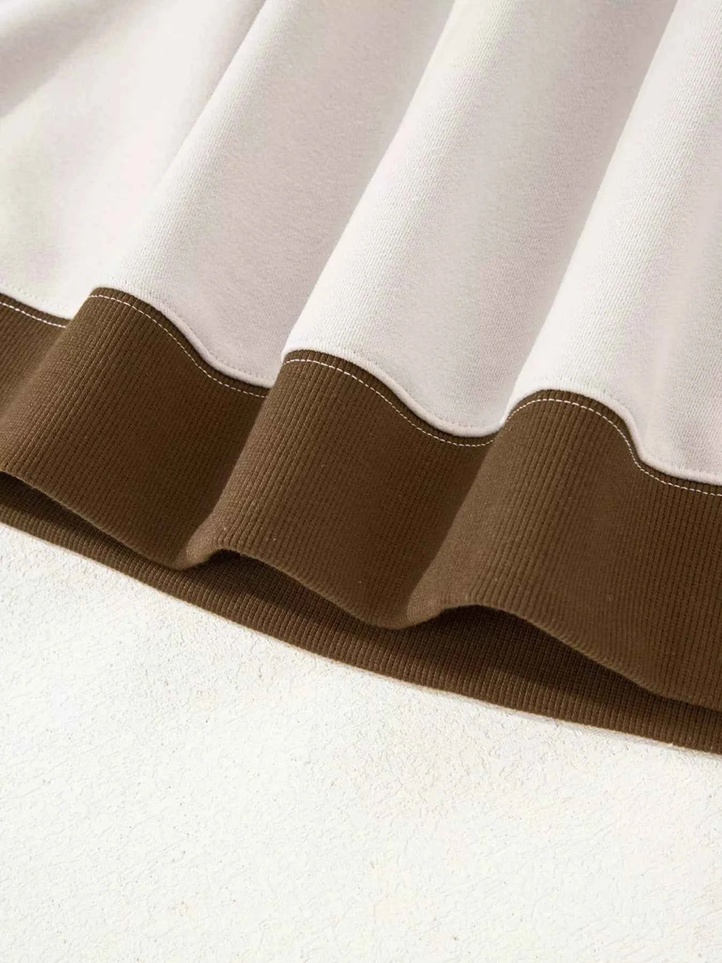 Contrast Striped Long Sleeve Sweatshirt 1782fead43f04e21afed8d63cc27f4c8-Max-Origin