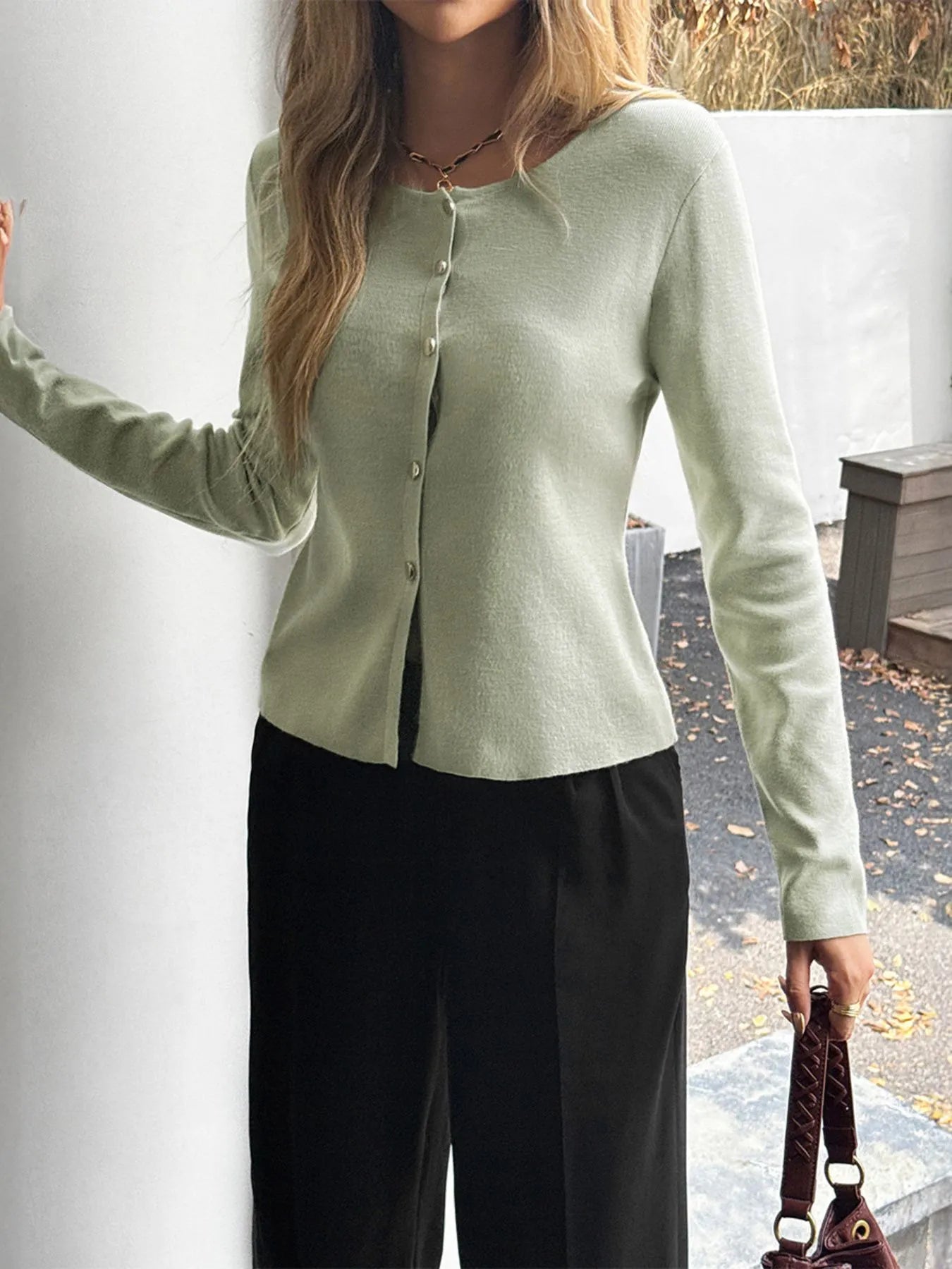 Button-Up Long Sleeve Knit Cardigan 178b4356-5094-4b1c-a83e-737dba66ff38-Max-Origin