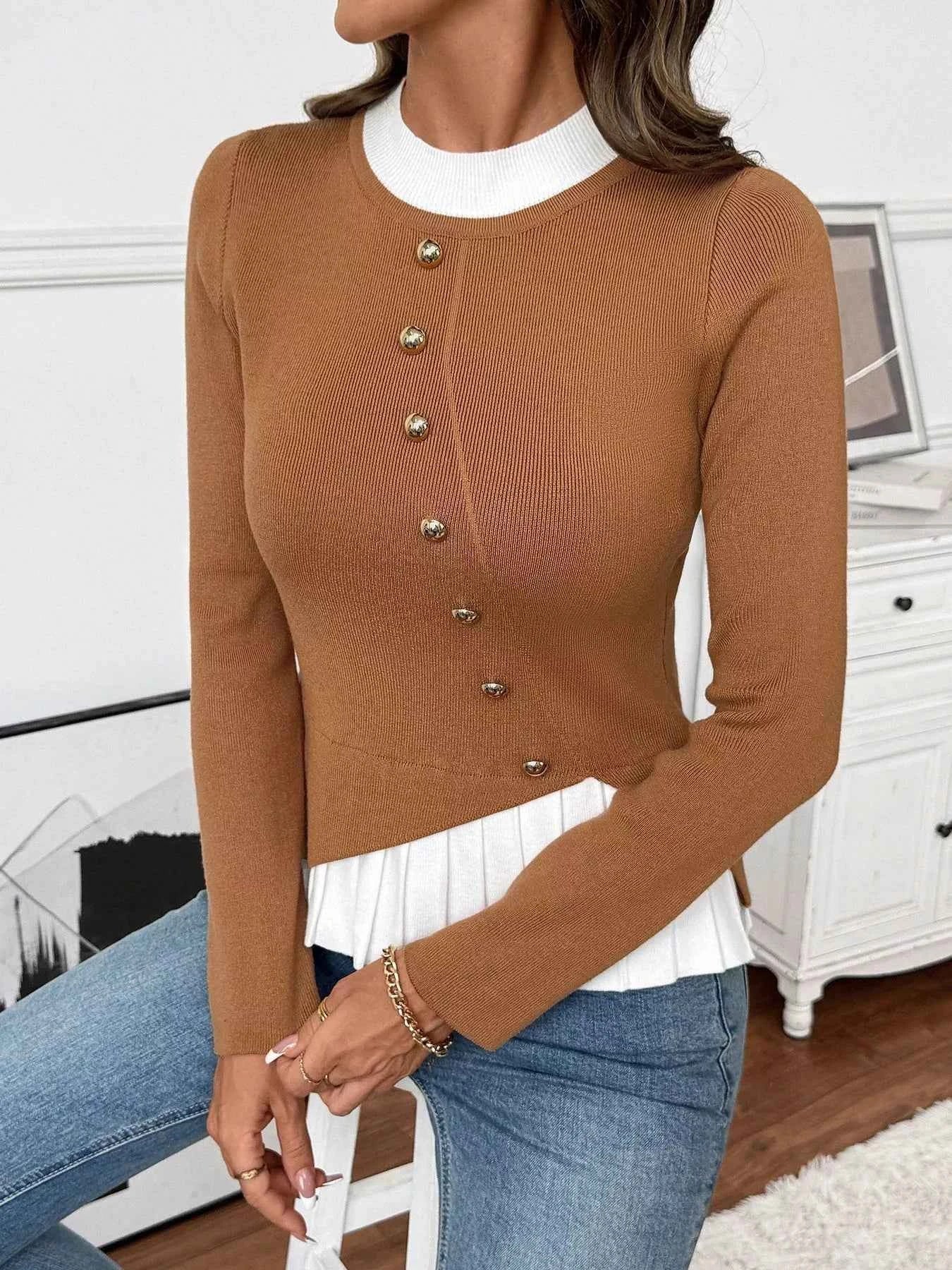 Decor Button Contrast Hem Knit Top 17fd713f330a4f8fa63ca843df986e04-Max-Origin