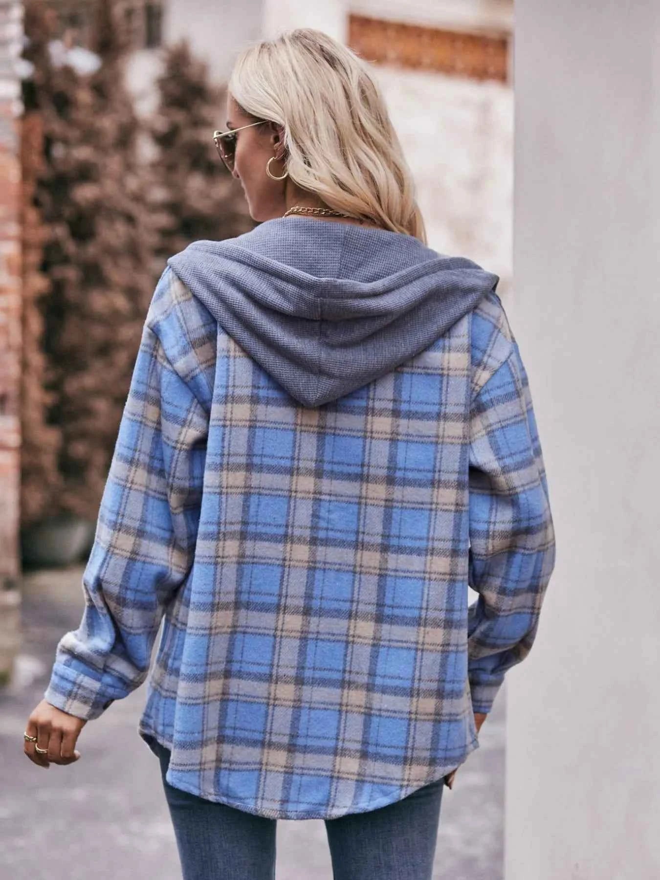 Oversized Plaid Button Up Shacket 197cfad9-6475-4b47-bd9e-763addf47865-Max-Origin