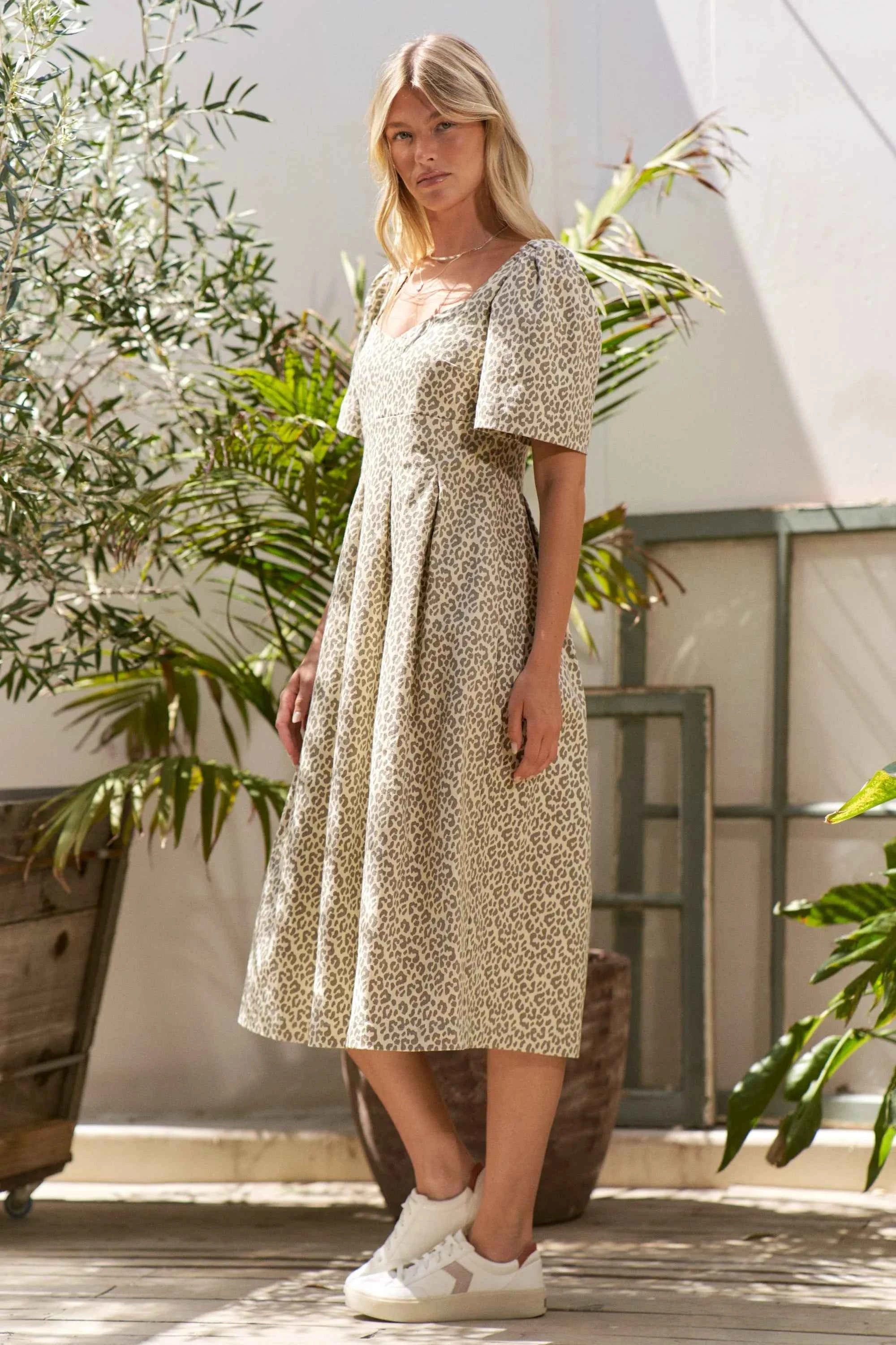 Jade By Jane Full Size Leopard Print Bell Sleeve Midi Dress Plus Size 199792109e3041f3bda768cb59e70f1d-Max-Origin