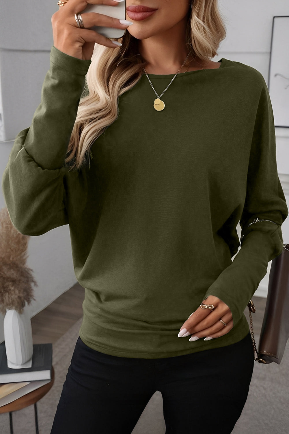 Green Solid Color Round Neck Dolman Sleeve Top 19a3356dbb4b594b