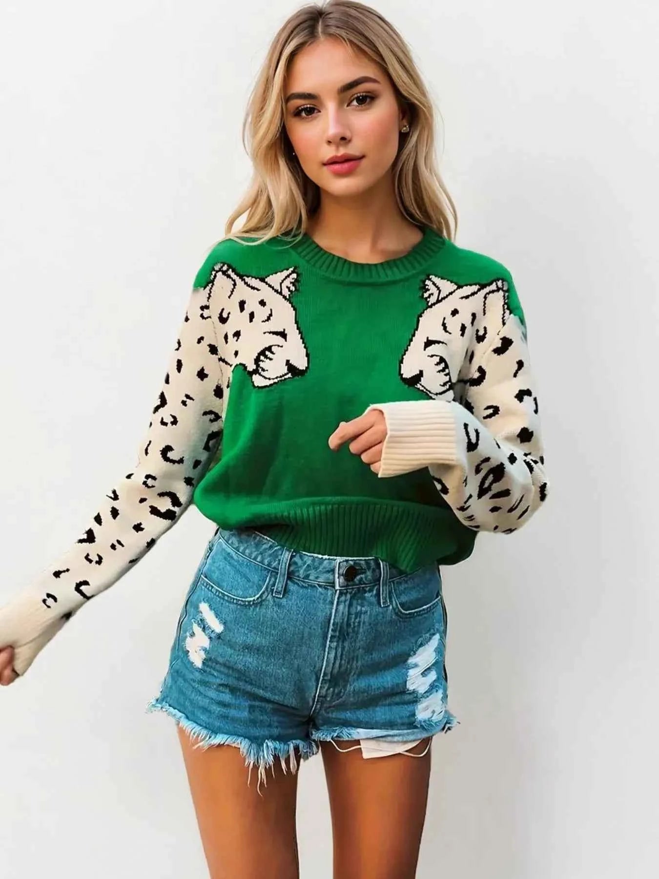 Leopard Round Neck Sweater Dark Green 1a0c5155-f328-47e8-a85f-314450fb1e1e-Max-Origin