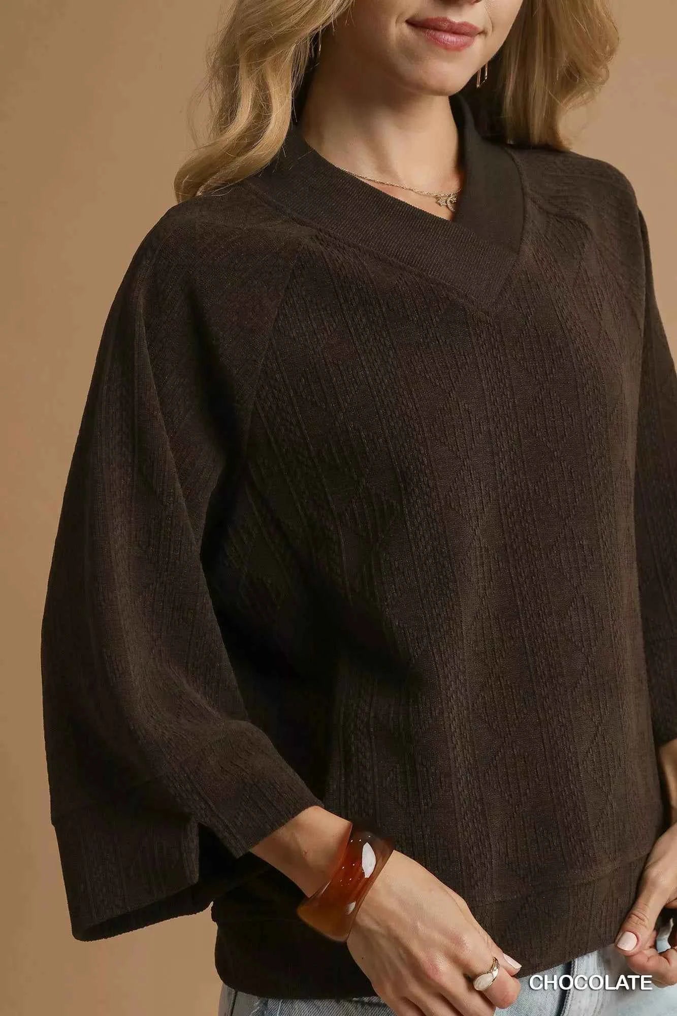 Umgee Textured Knit V-Neck Top 1ad7d477-38c7-4e9d-9a13-e3de0a4fe941-Max-Origin