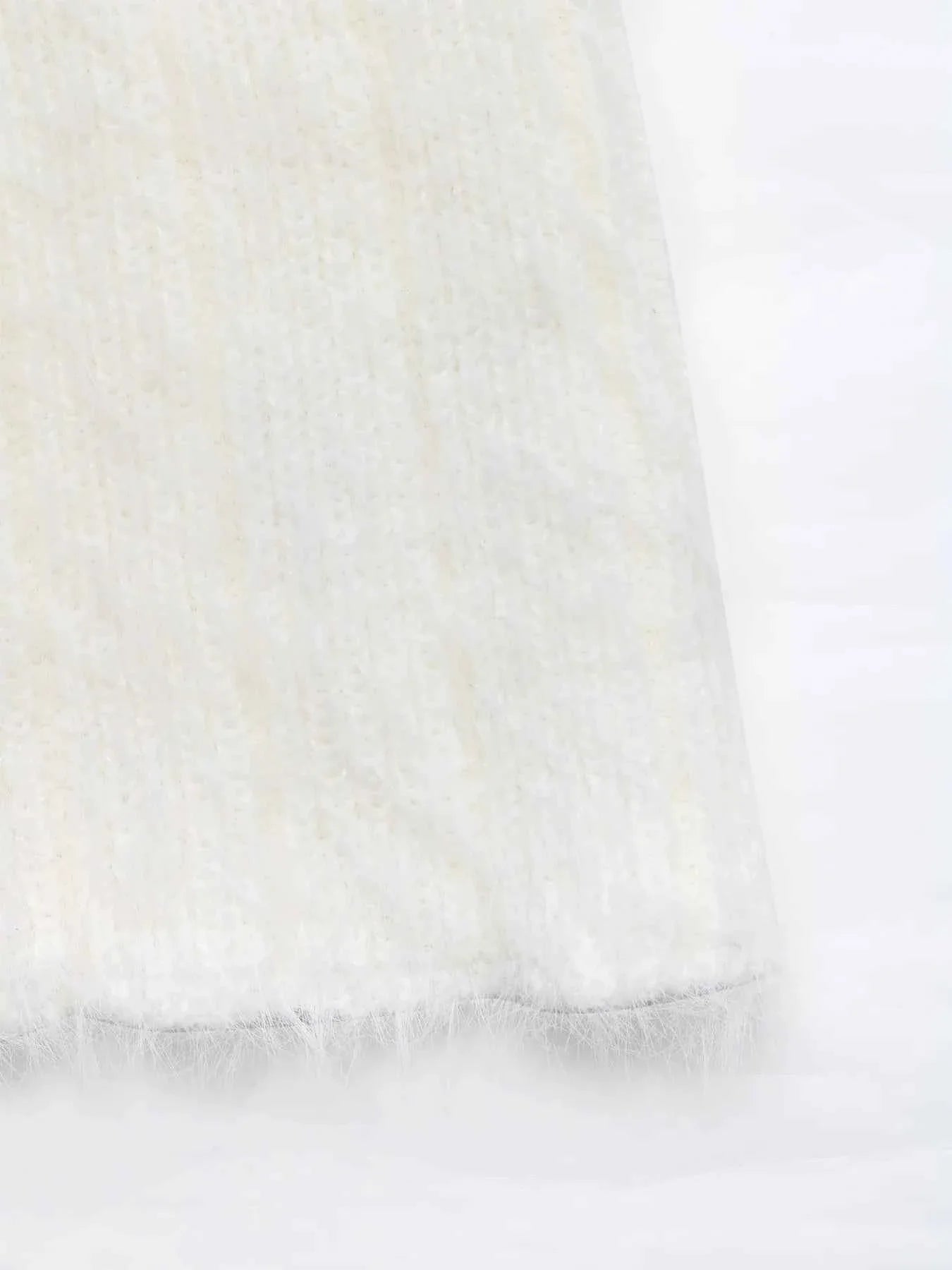 Scoop Neck Long Sleeve Sweater 1b148357e96a48d2816b41f5bd513ca6-Max-Origin