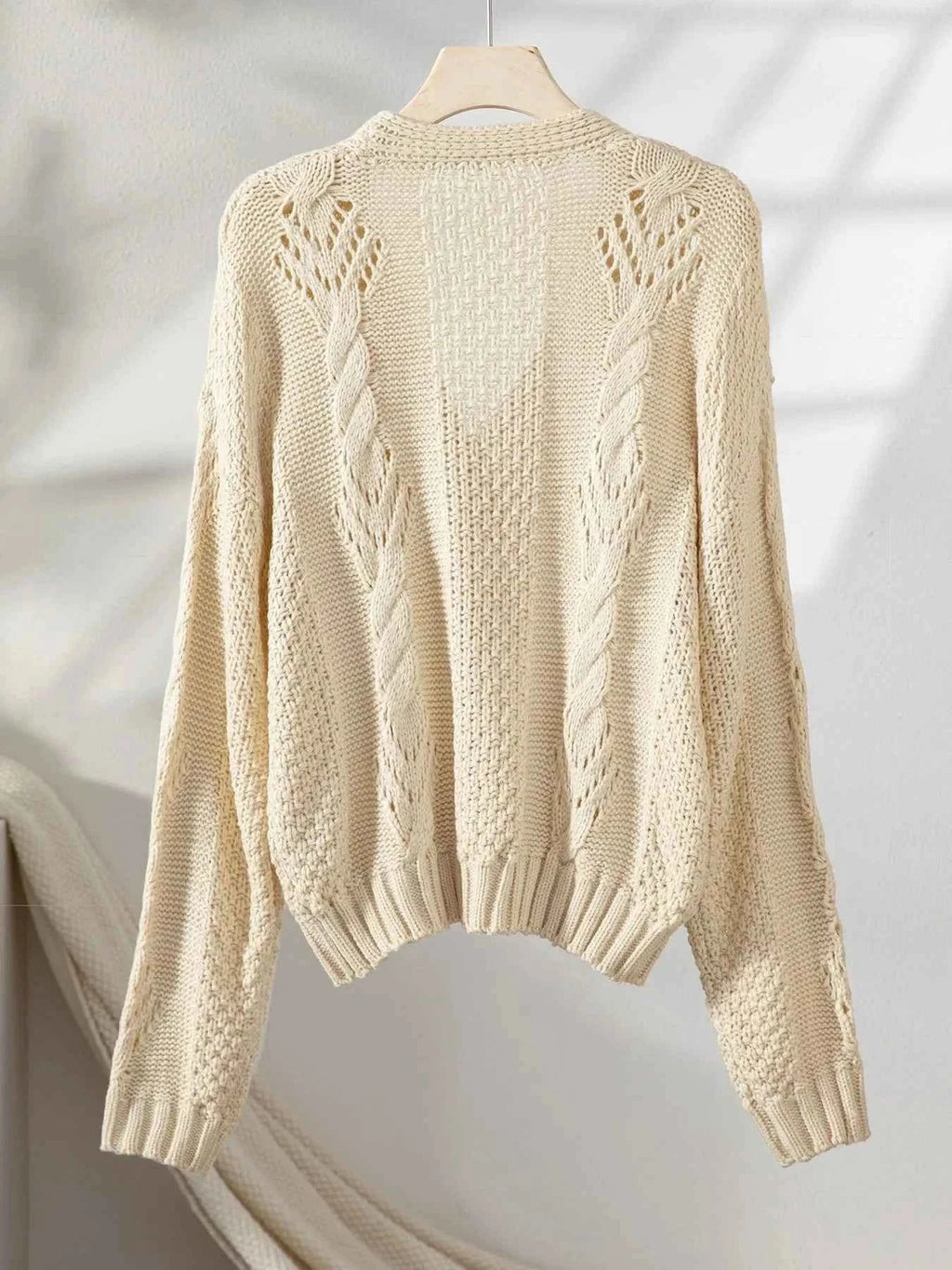 Chunky Cropped Button-Up Sweater Cardigan 1b1af1c9-8b4e-4fdc-9fc8-c3b9da82b470-Max-Origin