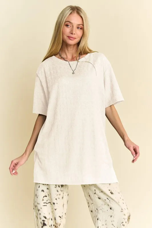 Davi & Dani Short Sleeve Side Slit T-Shirt with Pockets 1b1d3331c3d54a609aa304d2b5f294ba-Max-Origin