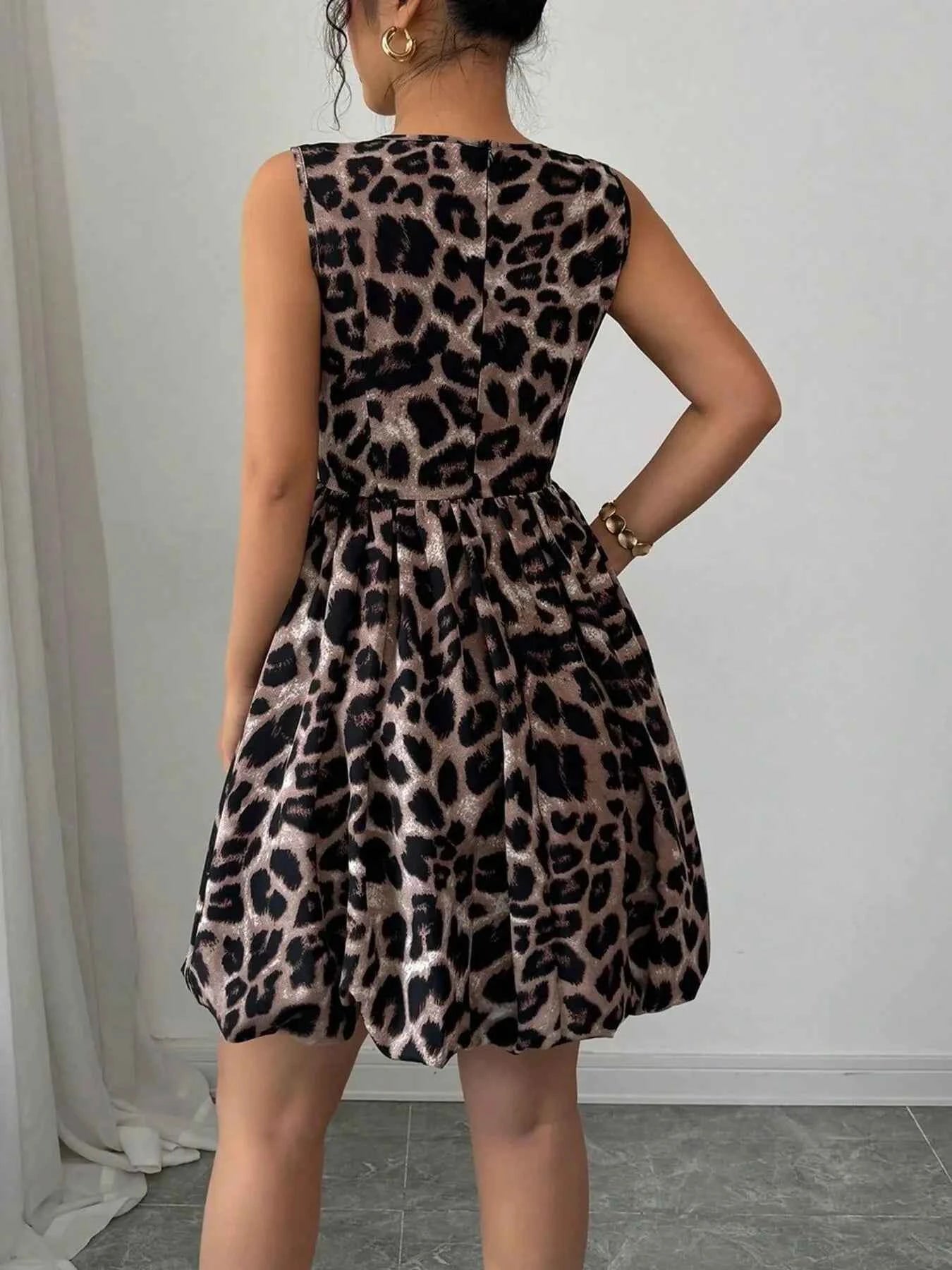 Leopard Print Sleeveless Fit and Flare Mini Dress 1b2b2ecd40234a74be4993b8f434fb44-Max-Origin