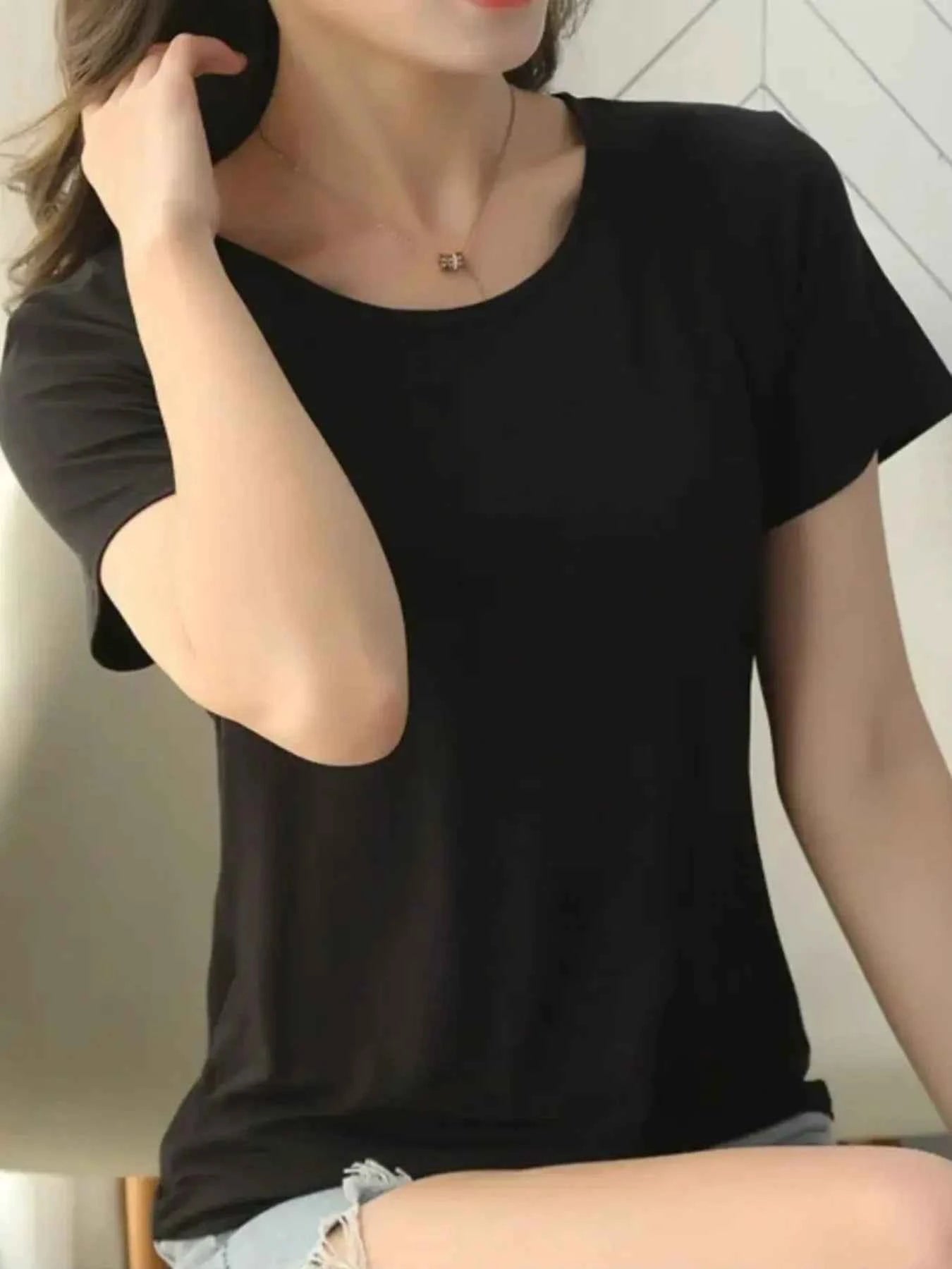 Round Neck Short Sleeve T-Shirt Black 1bbd7ea1-1b97-4871-a290-c977c8deeb9a-Max-Origin