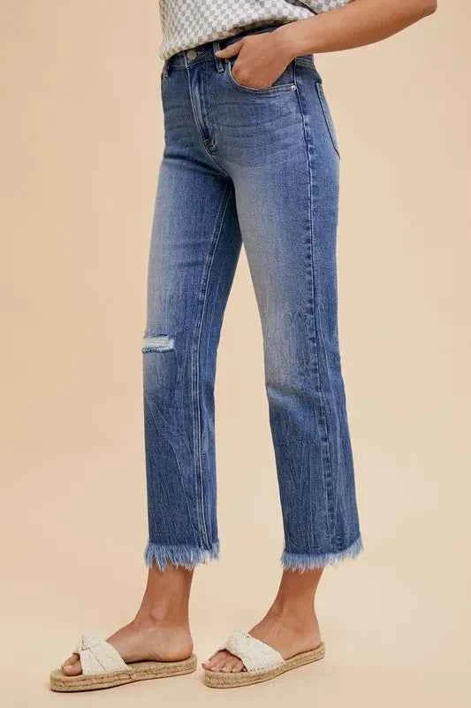 Annie Wear Distressed Raw Hem Straight Leg Cropped Jeans 1c010296-04a3-47d7-a1cf-6b432e55ee10-Max