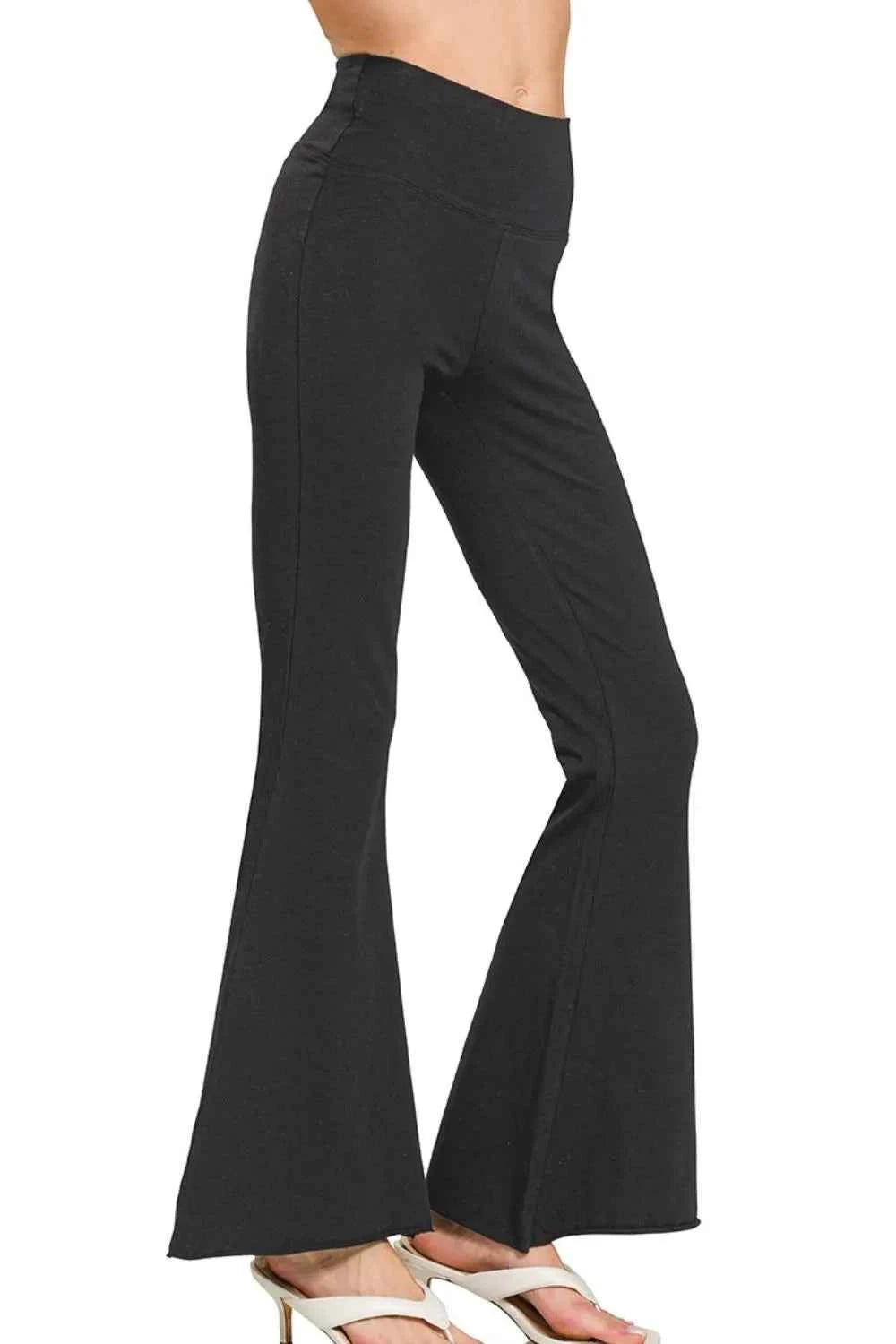Zenana Raw Edge Hem Flare Yoga Pants 1cde336b-c922-4ac2-b7f8-04d77479735b-Max-Origin