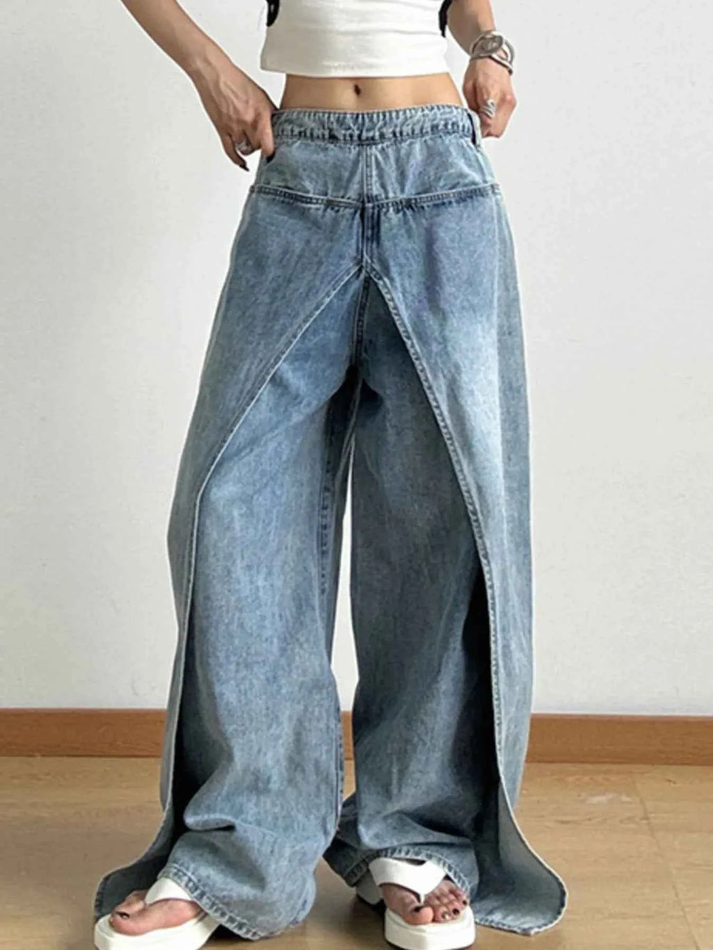 Wide Leg Wash Patchwork Jeans 1cfbb518-0f5c-4f21-b2c0-ec8fdd68ef56-Max-Origin