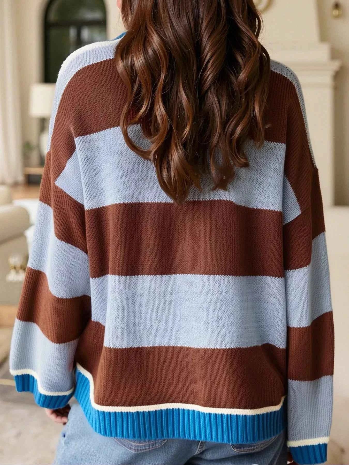 Color Block Round Neck Sweater 1d4c57cd-f82f-4fb6-8107-6529b3854a8f-Max-Origin
