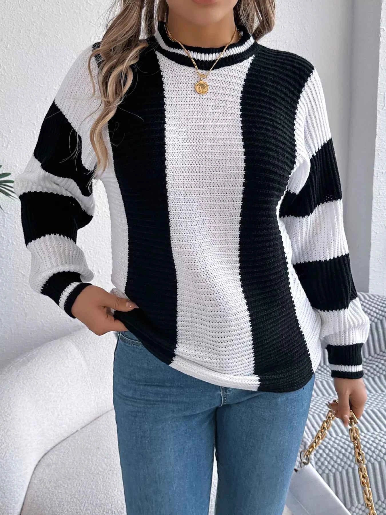 Color Block Round Neck Sweater 1dd3e3023b0748fb9e387ea385039504-Max-Origin