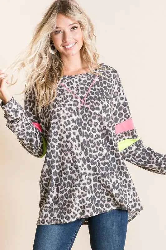 BiBi Leopard Thermal Top with Contrast Color Block N.PINK N.GREEN 1eda13cc99aa4500bdf566b187ac6f25-Max-Origin