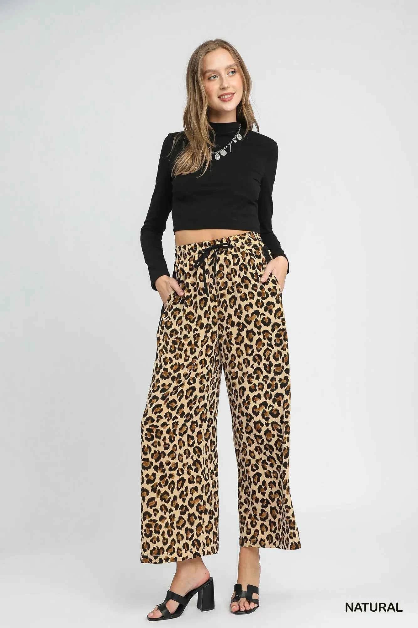 Umgee Leopard Print Wide-Leg Drawstring Pants 1f5825cc-b000-4854-952b-ce23dc13afa9-Max-Origin
